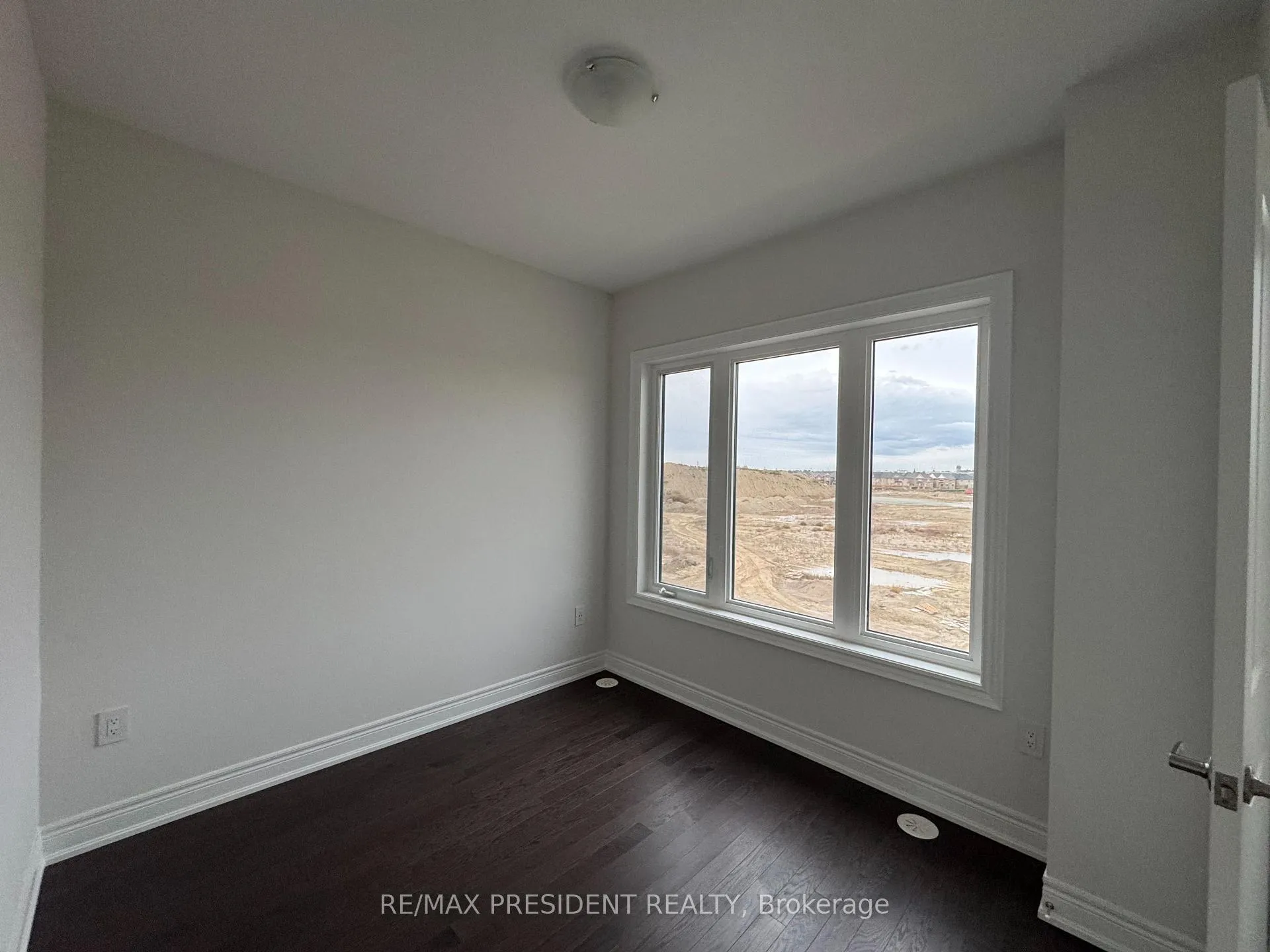 Photo 12 of 383 Inspire Boulevard W, Brampton, Sandringham-Wellington North — HOMEH