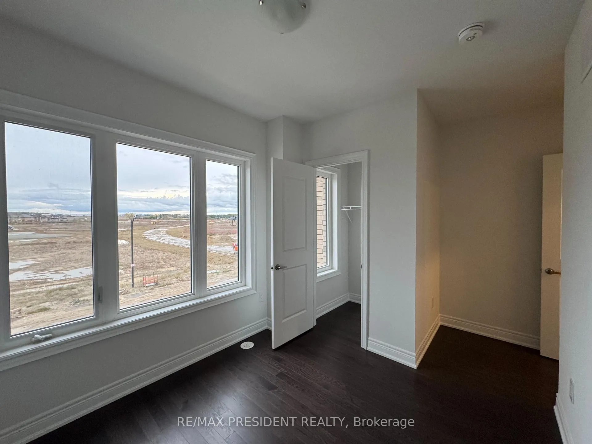 Photo 13 of 383 Inspire Boulevard W, Brampton, Sandringham-Wellington North — HOMEH