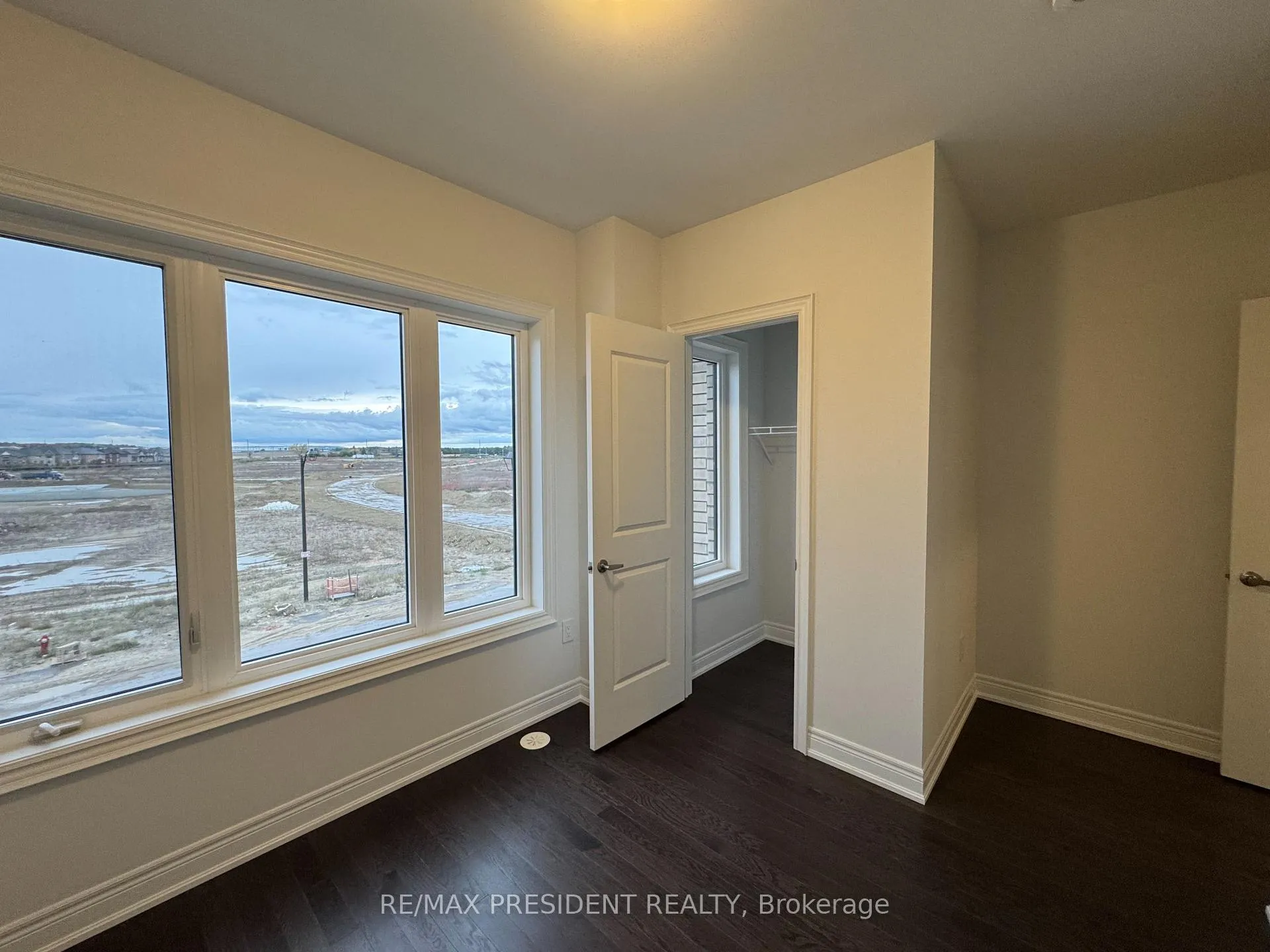 Photo 14 of 383 Inspire Boulevard W, Brampton, Sandringham-Wellington North — HOMEH