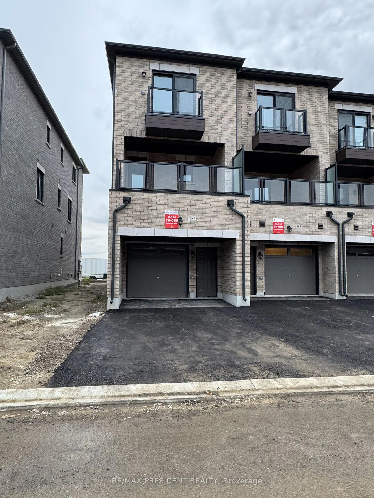 Photo 31 of 383 Inspire Boulevard W, Brampton, Sandringham-Wellington North — HOMEH