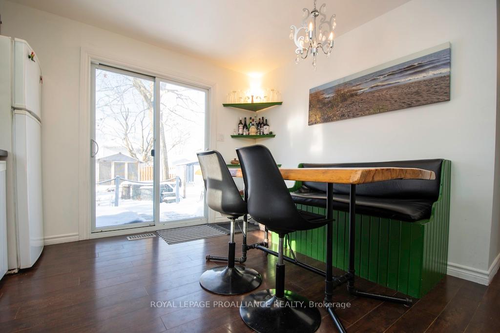 Photo 9 of 955 Ford Street, Peterborough, Otonabee Ward 1 — HOMEH
