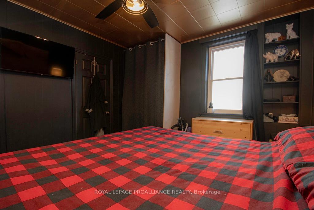 Photo 15 of 955 Ford Street, Peterborough, Otonabee Ward 1 — HOMEH