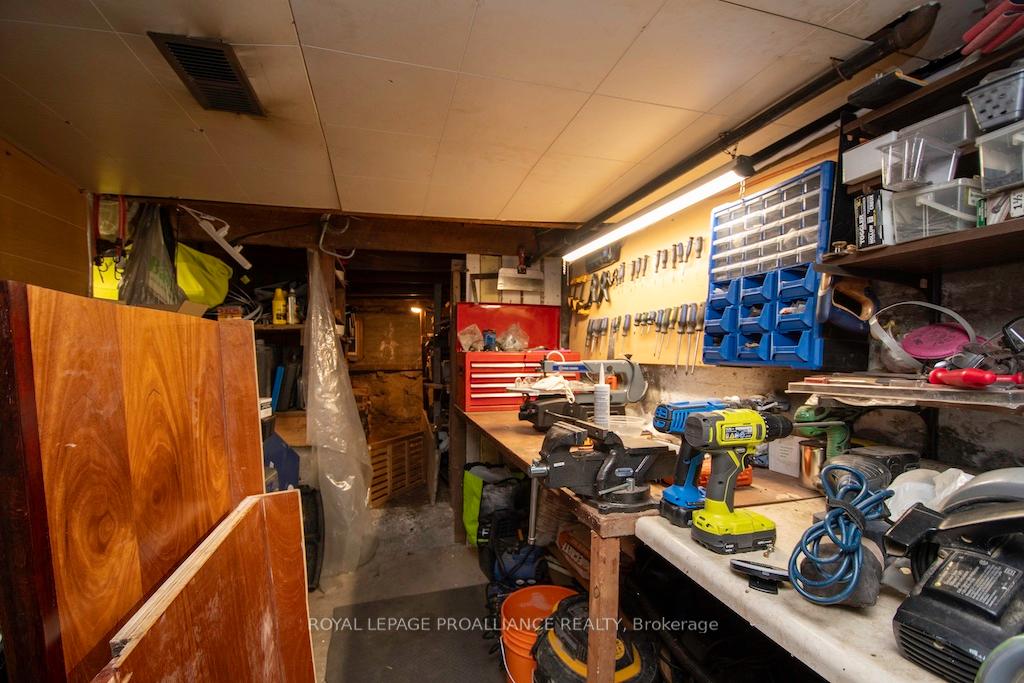 Photo 24 of 955 Ford Street, Peterborough, Otonabee Ward 1 — HOMEH