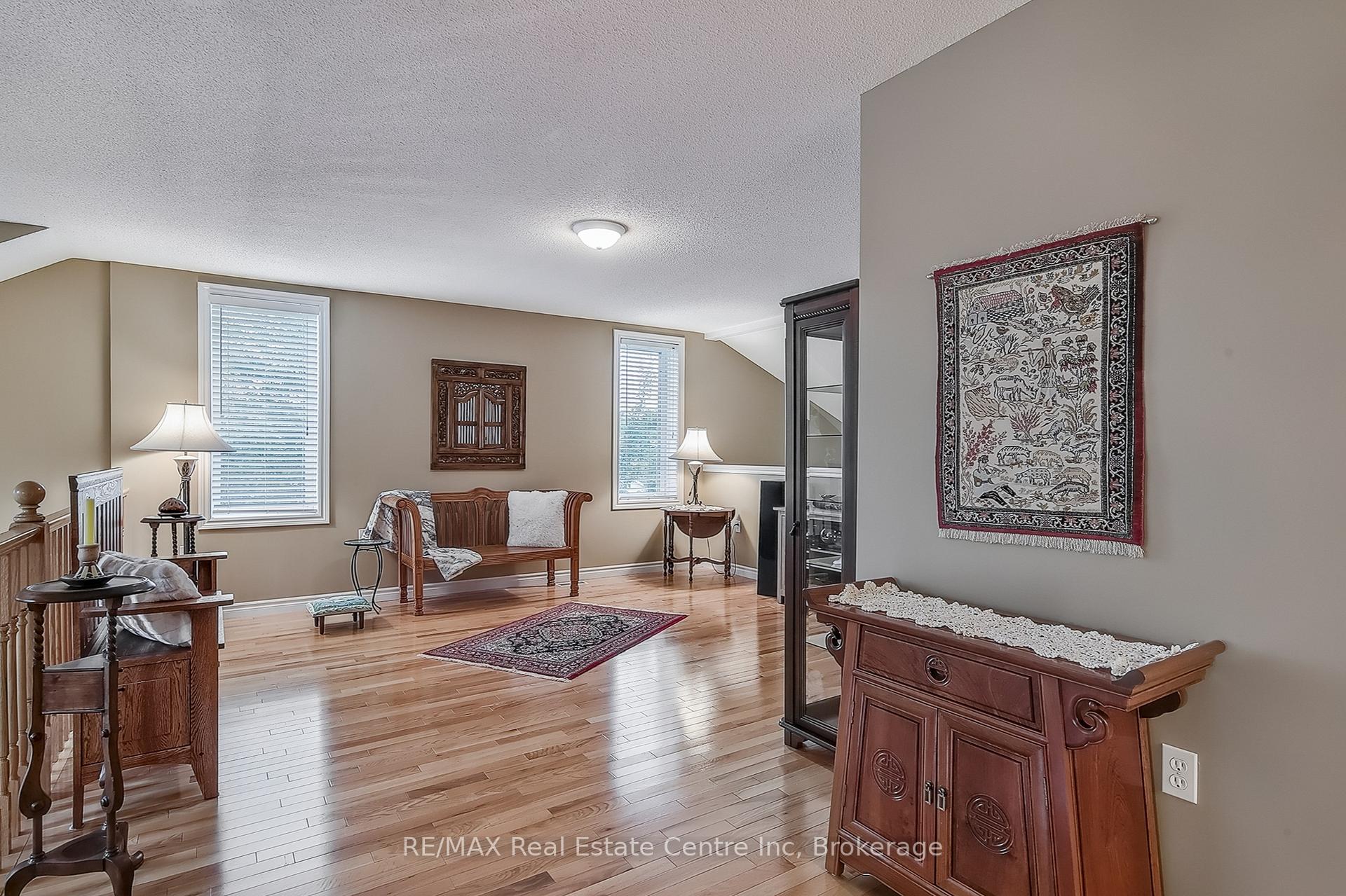 Photo 26 of 19 Terraview Crescent, Guelph, Kortright West — HOMEH