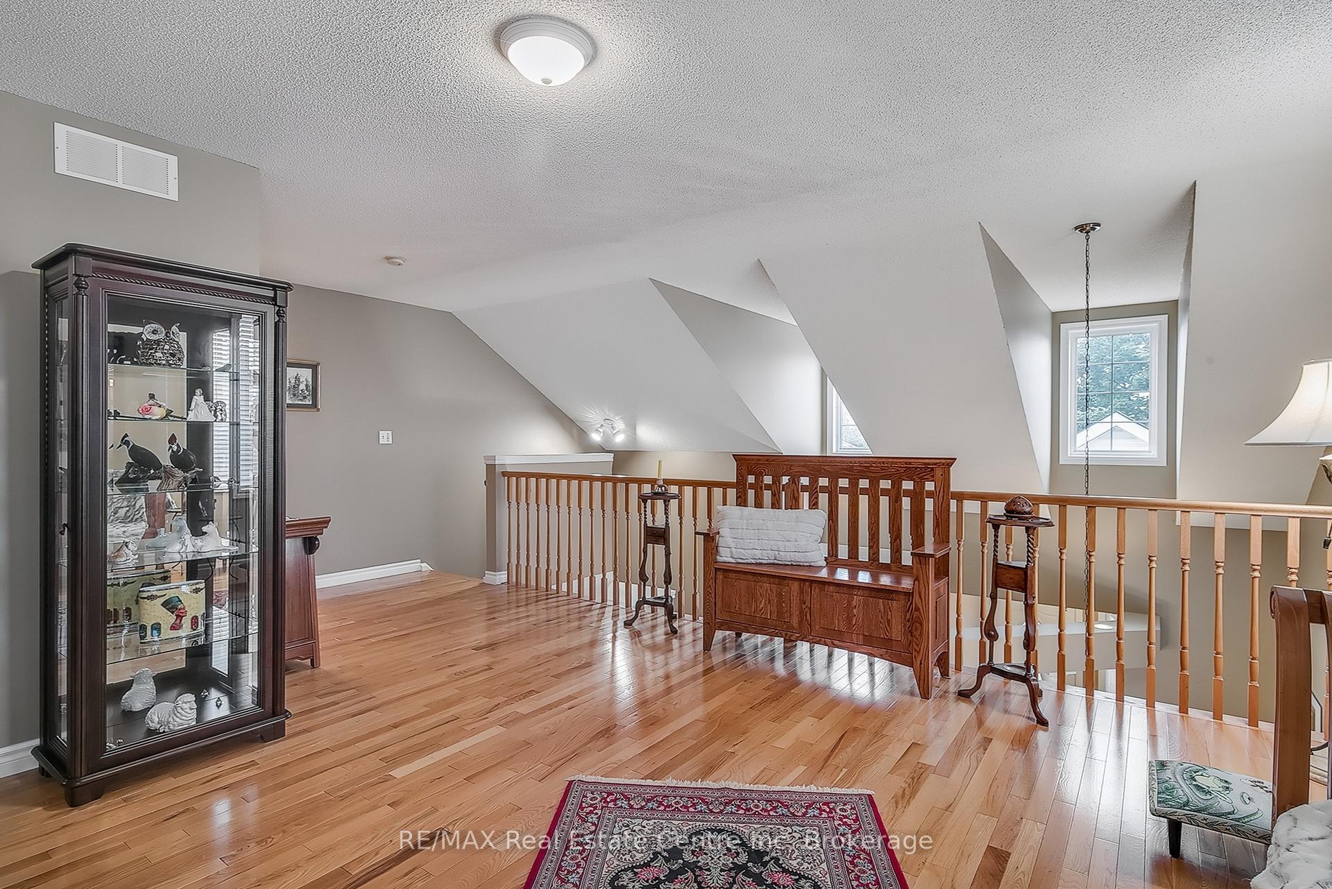 Photo 31 of 19 Terraview Crescent, Guelph, Kortright West — HOMEH