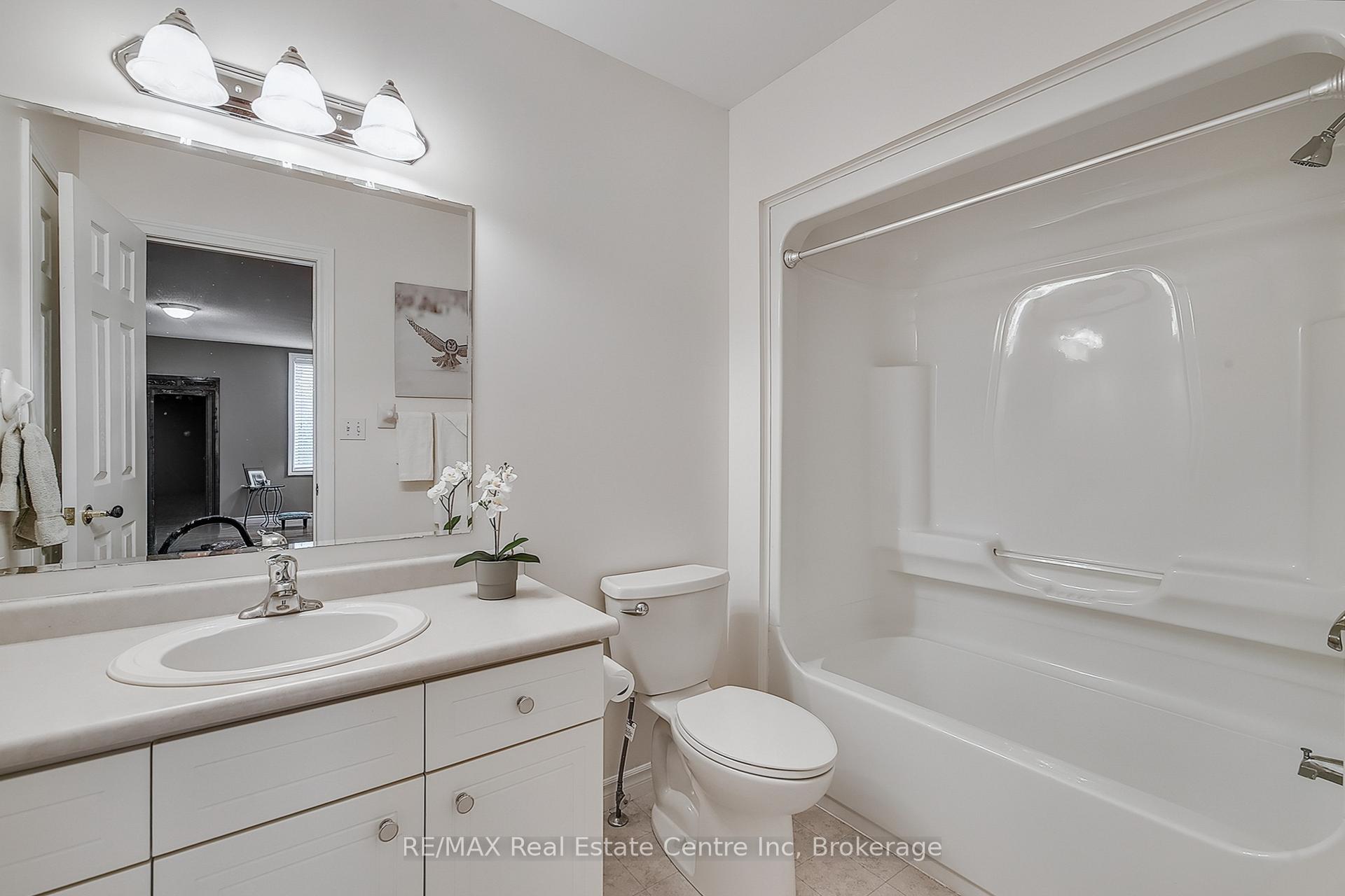 Photo 35 of 19 Terraview Crescent, Guelph, Kortright West — HOMEH
