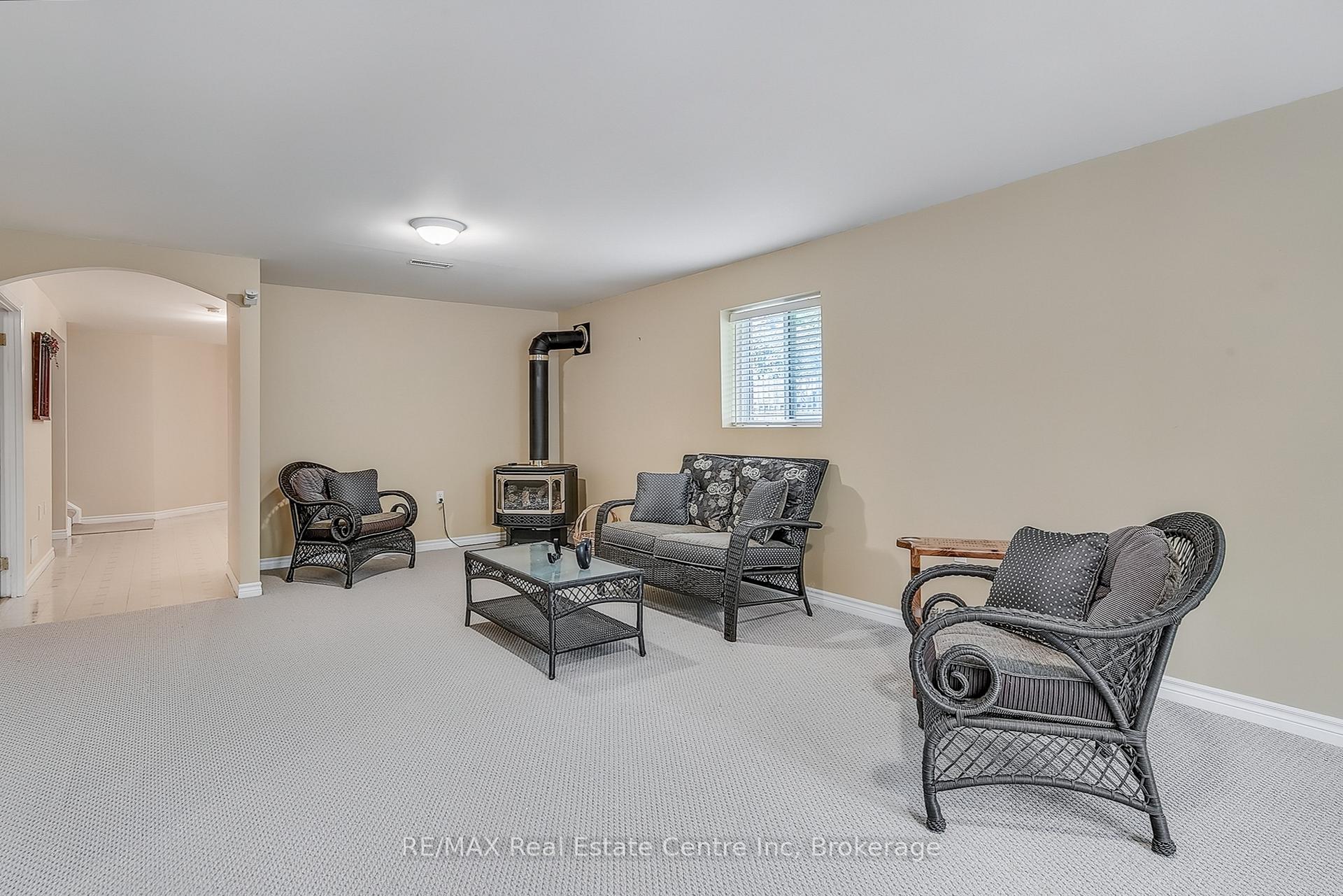 Photo 37 of 19 Terraview Crescent, Guelph, Kortright West — HOMEH