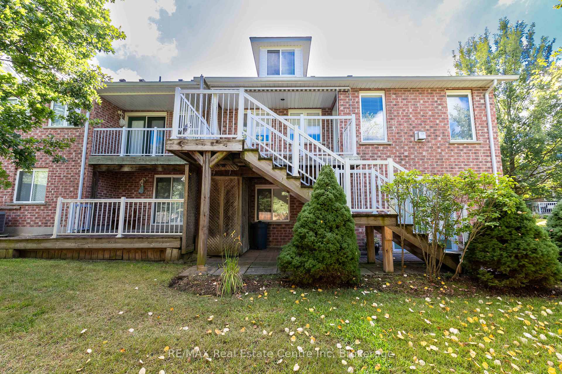 Photo 41 of 19 Terraview Crescent, Guelph, Kortright West — HOMEH