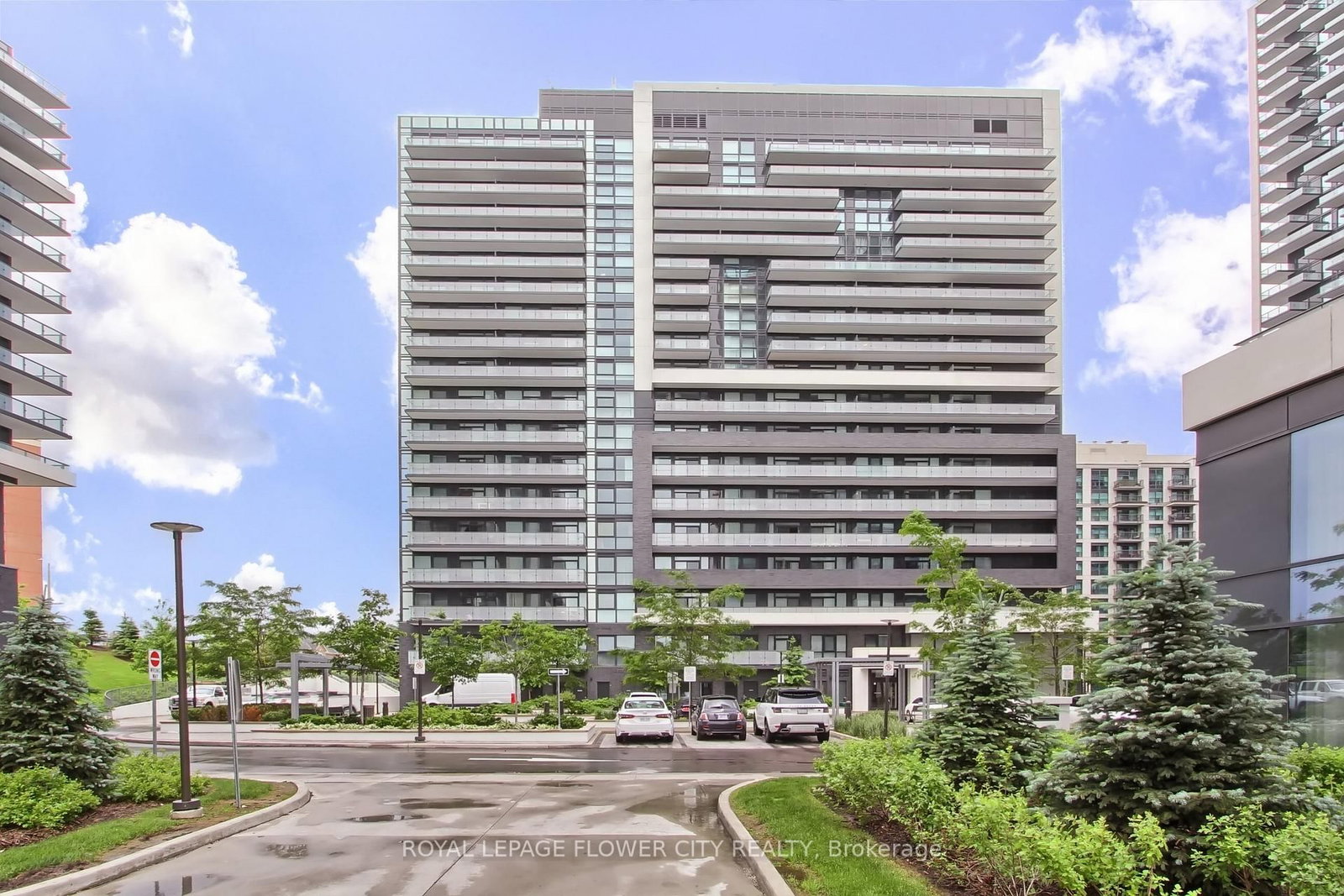 Photo 1 of Unit 1806, 75 Oneida Cres, Richmond Hill, Langstaff — HOMEH