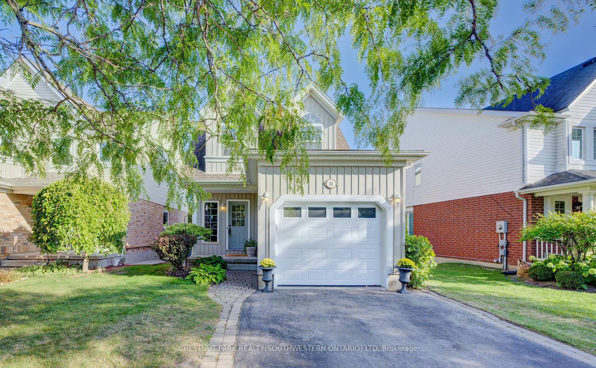 Photo 2 of 15 Pettitt Drive, Guelph, Grange Road — HOMEH
