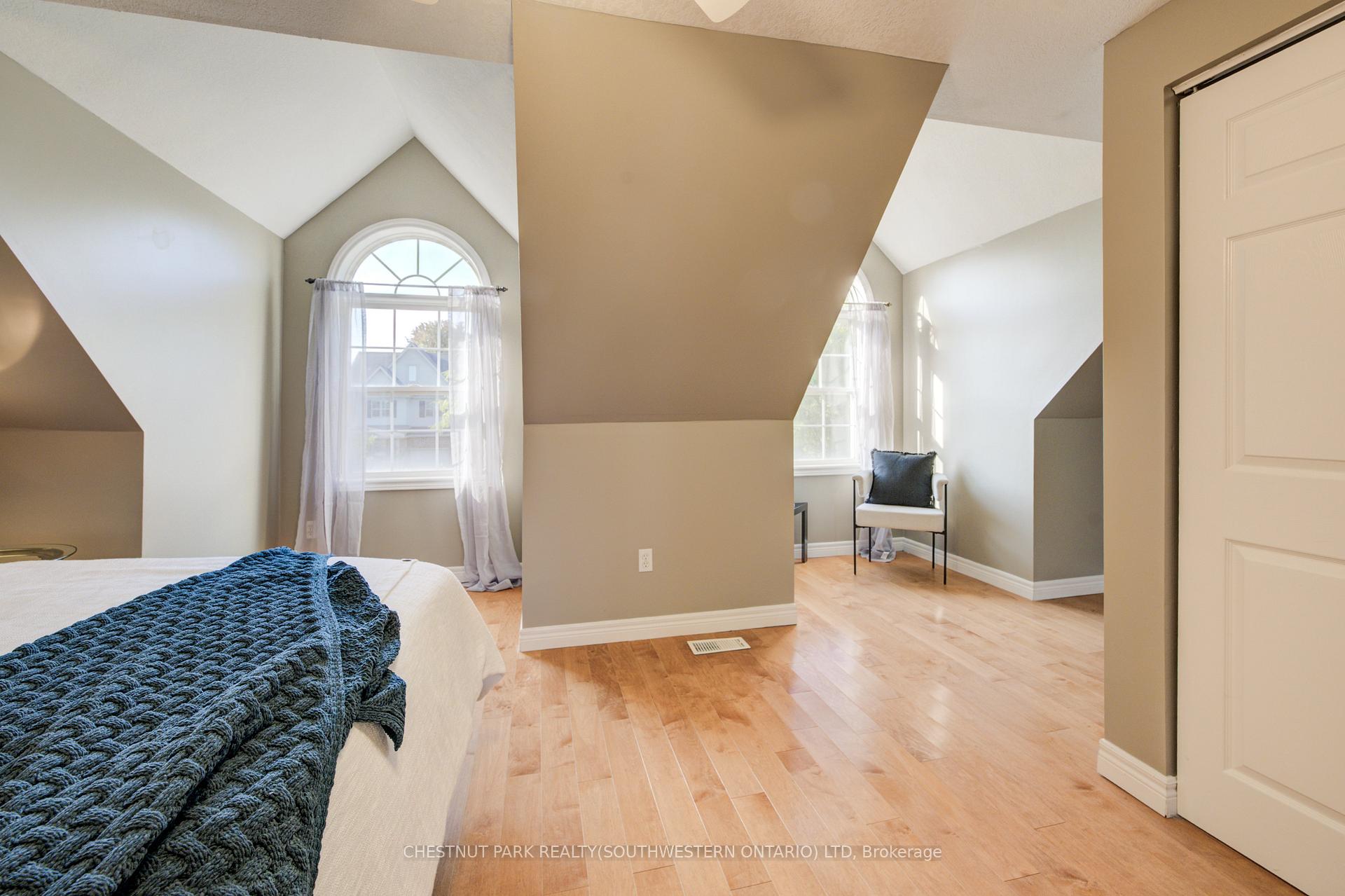 Photo 18 of 15 Pettitt Drive, Guelph, Grange Road — HOMEH