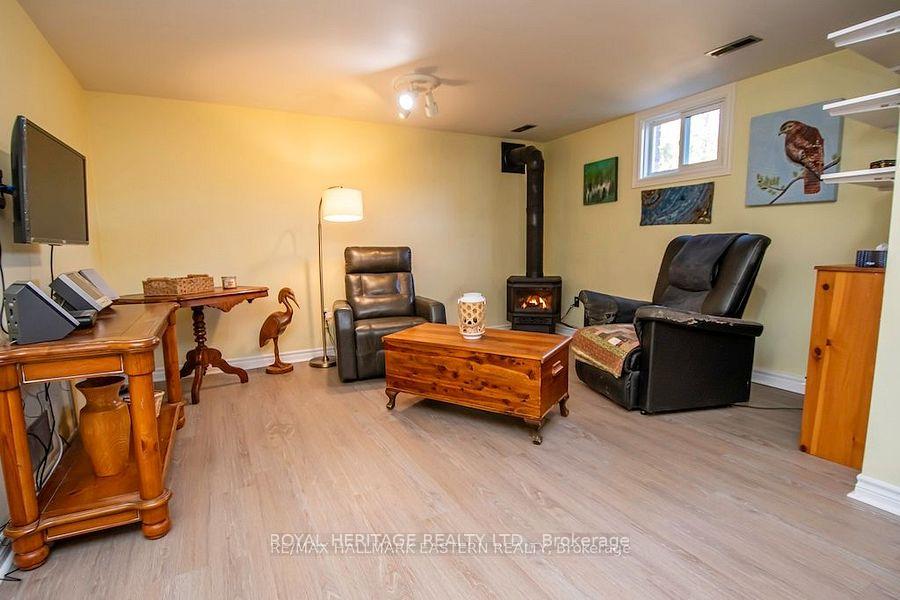 Photo 23 of 1140 Hilltop Street, Peterborough, Otonabee Ward 1 — HOMEH