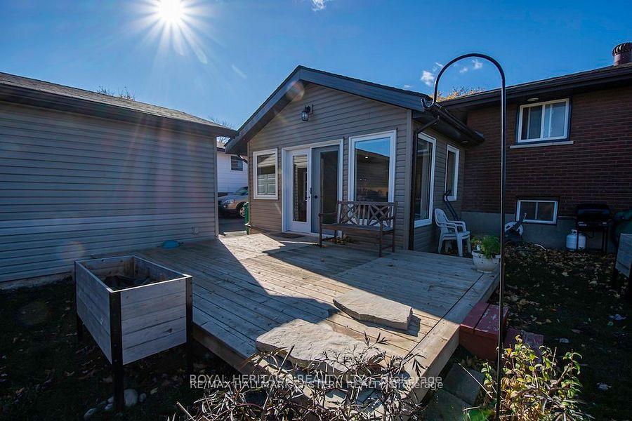 Photo 32 of 1140 Hilltop Street, Peterborough, Otonabee Ward 1 — HOMEH