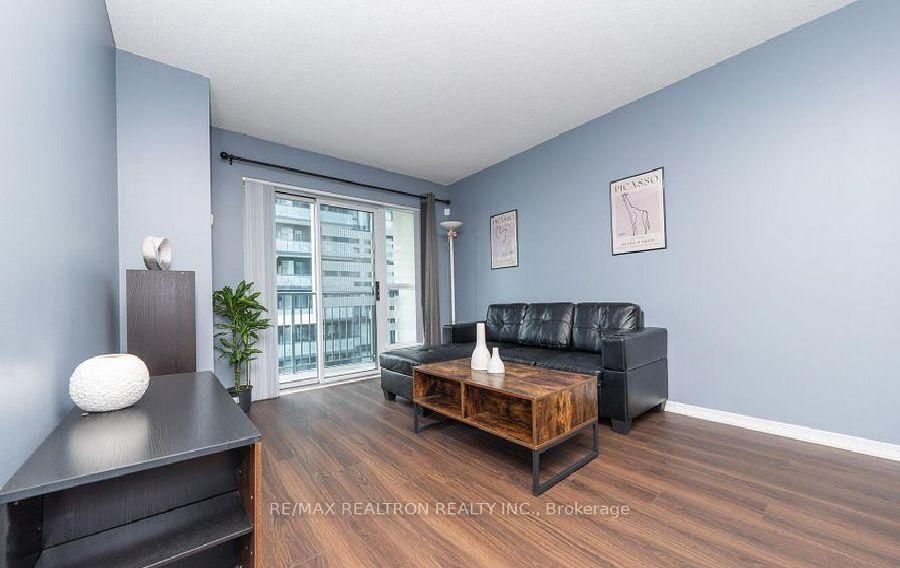 Photo 2 of Unit 708, 185 Oneida Cres, Richmond Hill, Langstaff — HOMEH