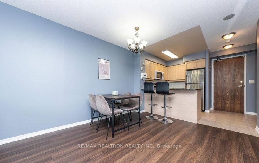 Photo 5 of Unit 708, 185 Oneida Cres, Richmond Hill, Langstaff — HOMEH