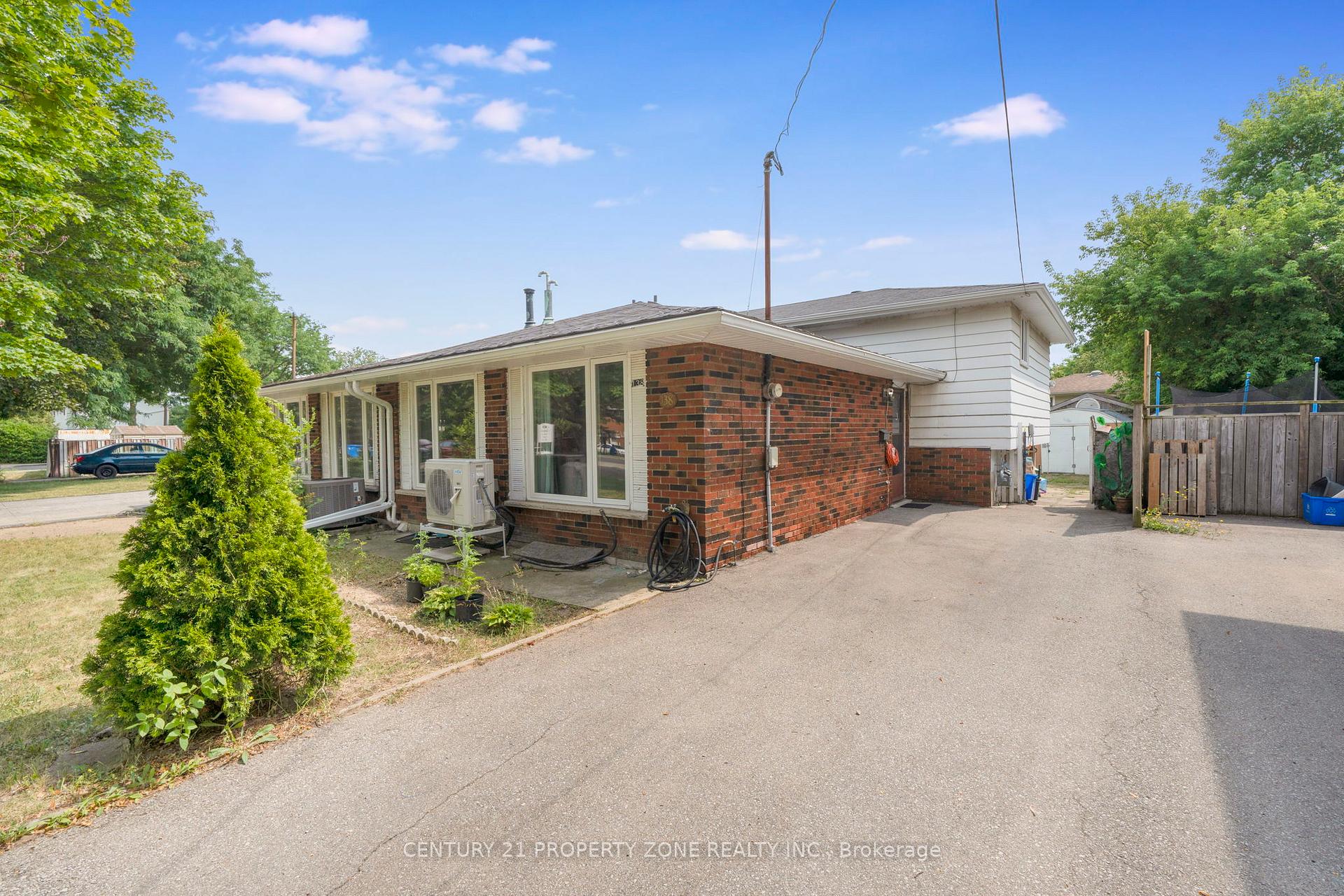 Photo 1 of 138 Berkindale Drive, Hamilton, Riverdale — HOMEH