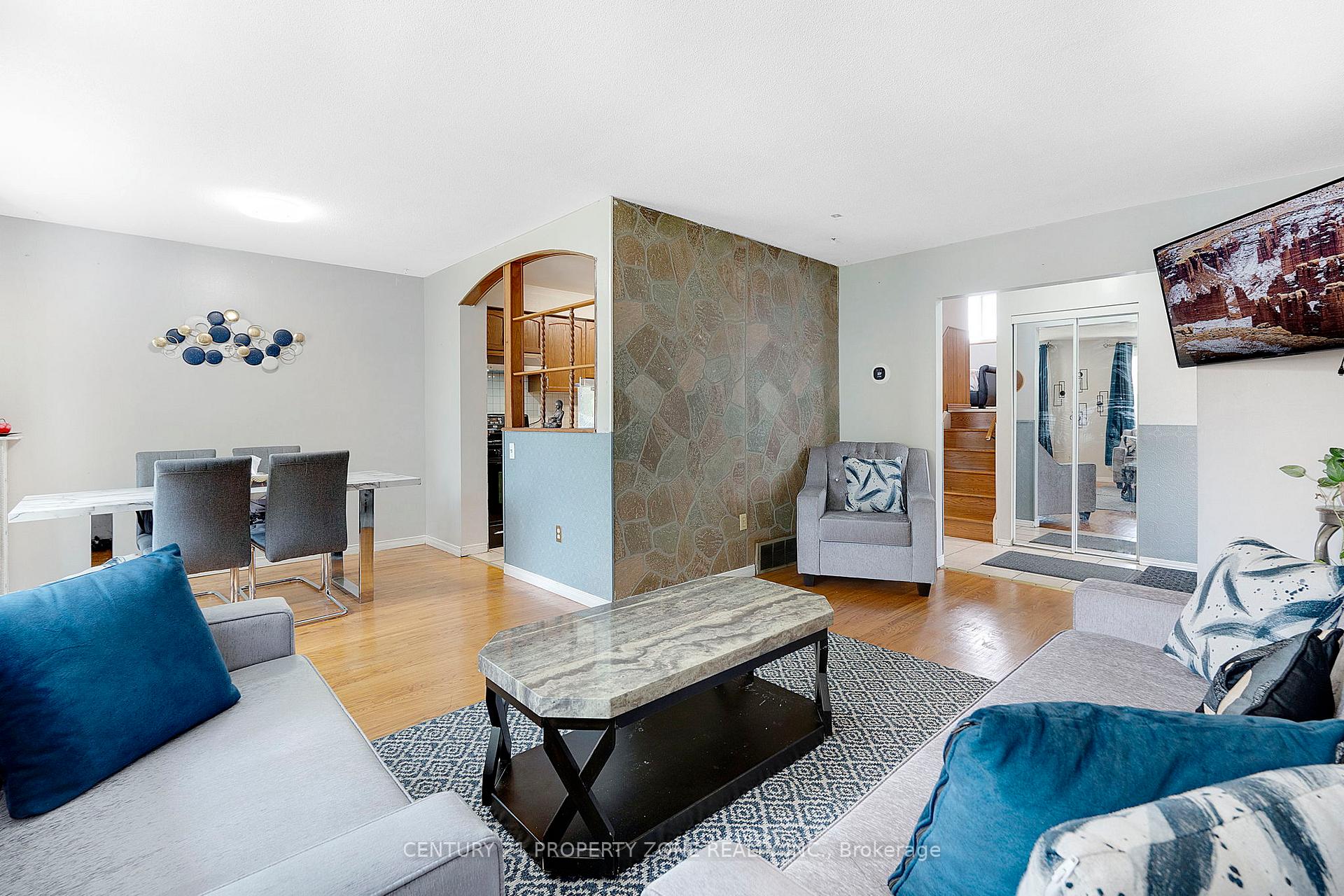 Photo 4 of 138 Berkindale Drive, Hamilton, Riverdale — HOMEH