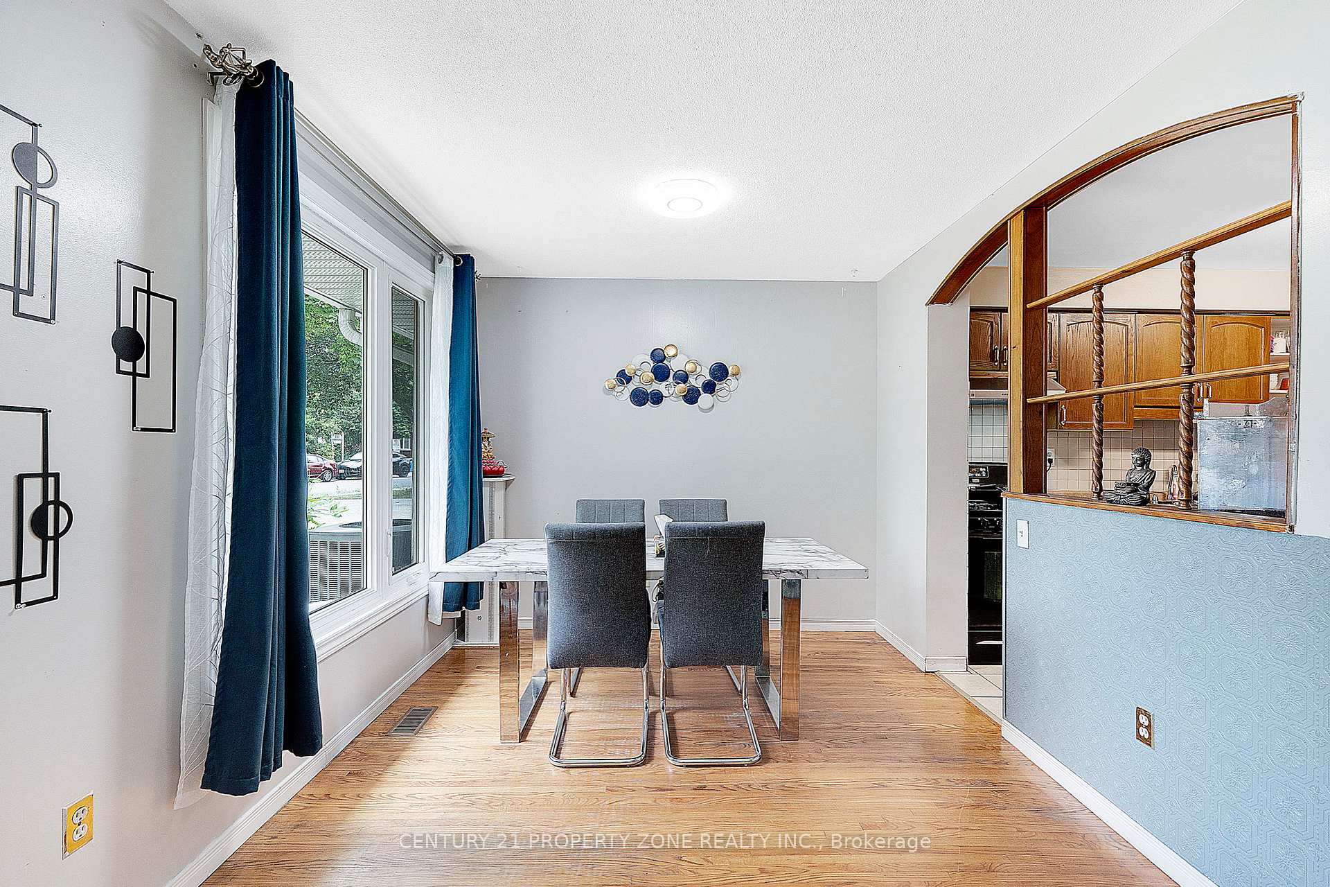 Photo 7 of 138 Berkindale Drive, Hamilton, Riverdale — HOMEH