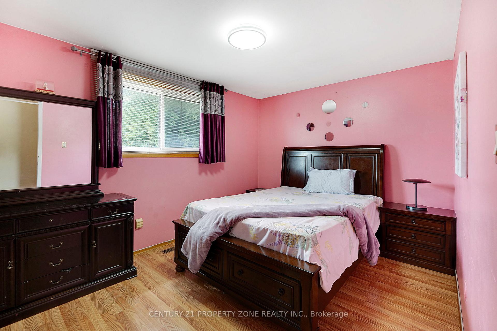 Photo 13 of 138 Berkindale Drive, Hamilton, Riverdale — HOMEH
