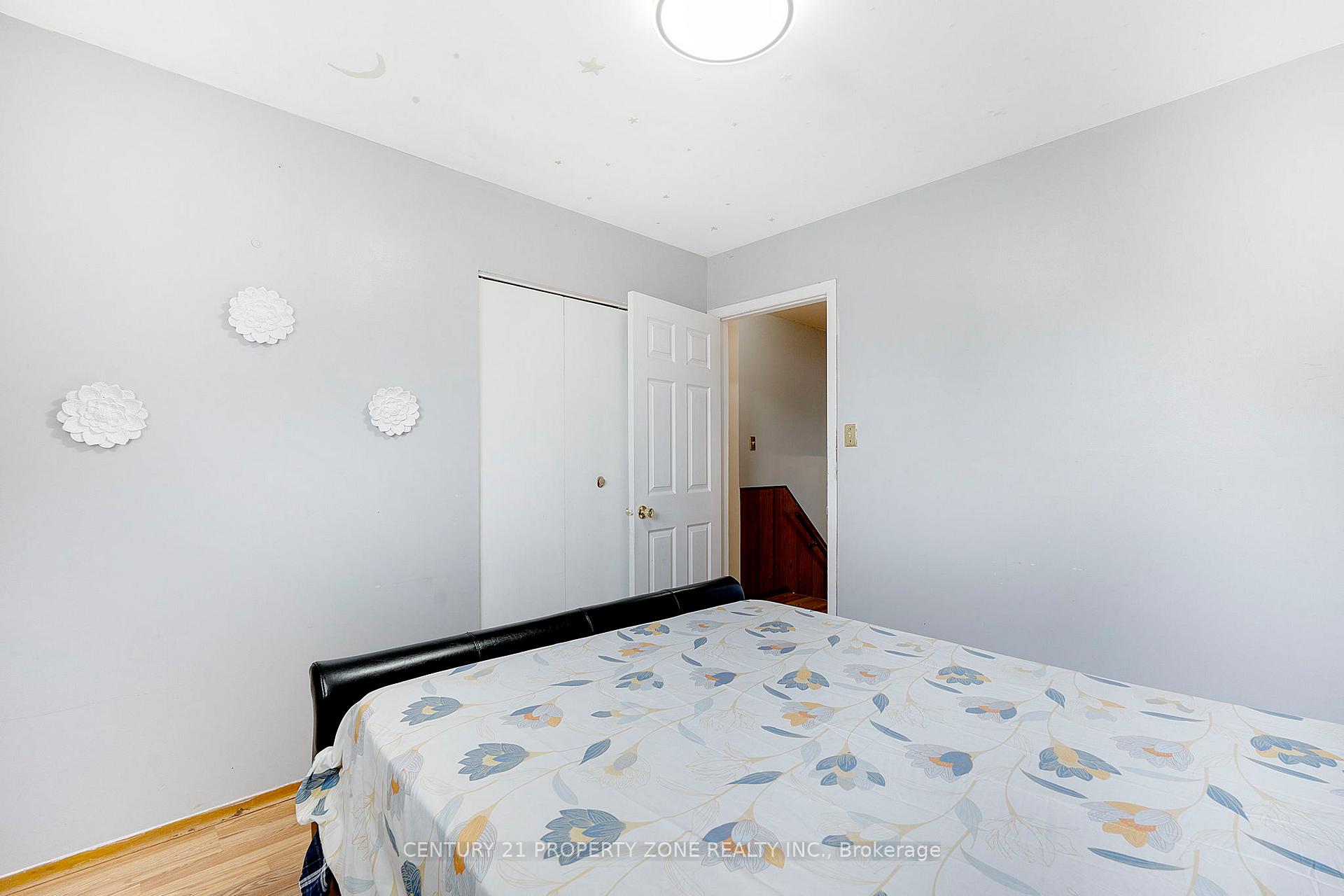 Photo 15 of 138 Berkindale Drive, Hamilton, Riverdale — HOMEH