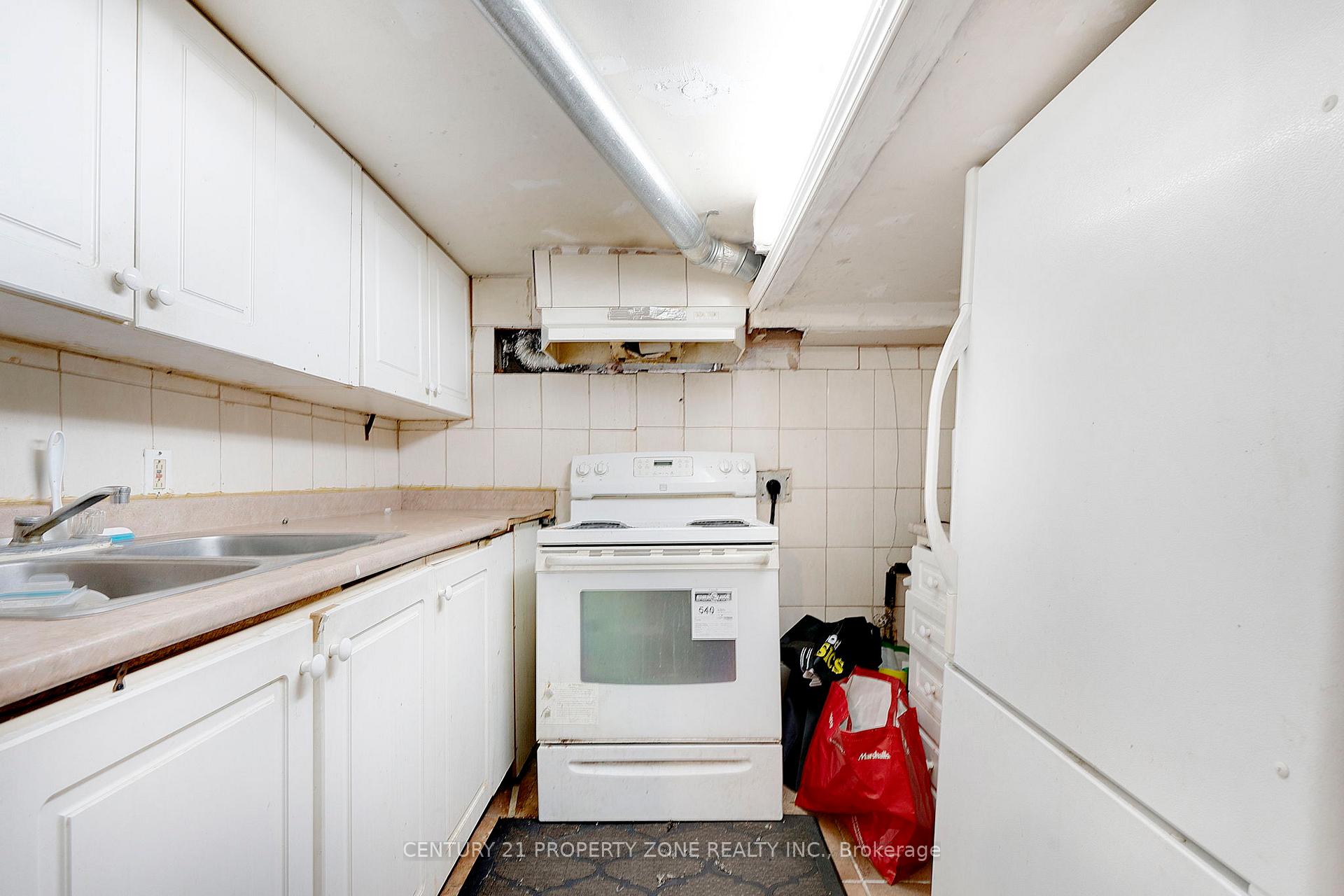 Photo 19 of 138 Berkindale Drive, Hamilton, Riverdale — HOMEH