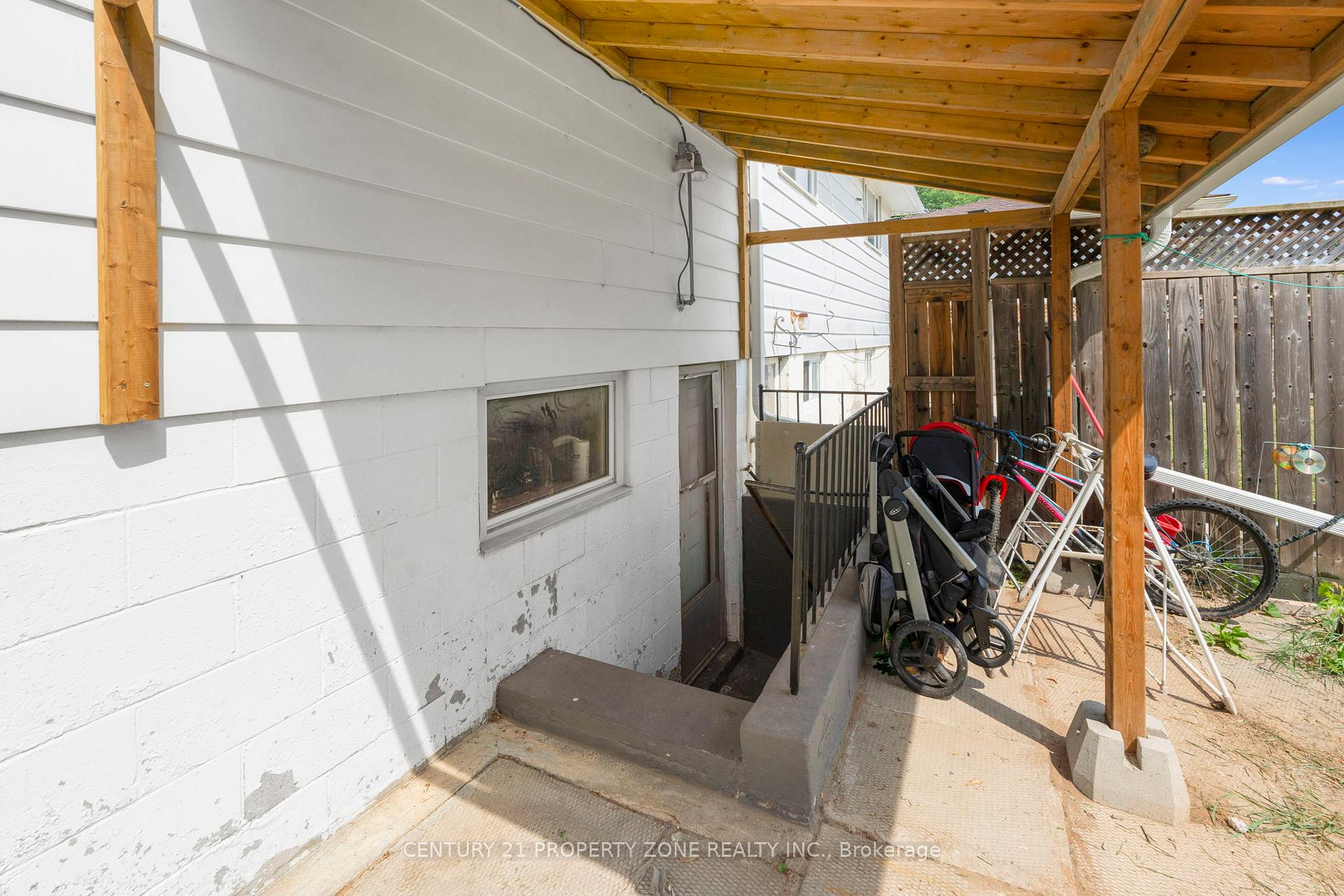 Photo 21 of 138 Berkindale Drive, Hamilton, Riverdale — HOMEH