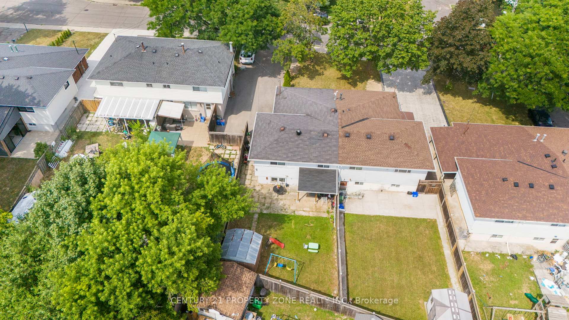 Photo 23 of 138 Berkindale Drive, Hamilton, Riverdale — HOMEH