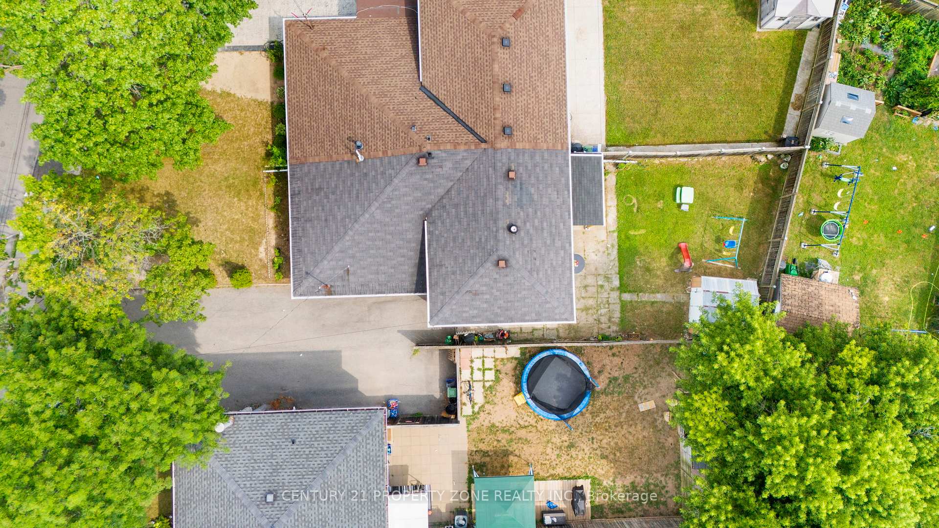 Photo 24 of 138 Berkindale Drive, Hamilton, Riverdale — HOMEH