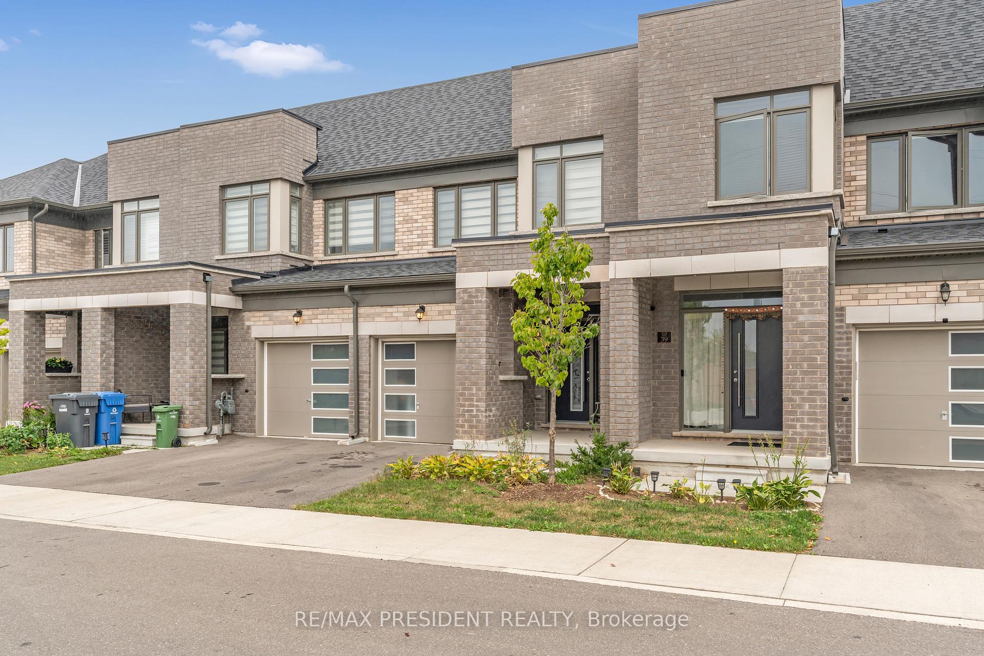 Photo 3 of Unit 38, 166 Deerpath Drive, Guelph, Willow West/Sugarbush/West Acres — HOMEH