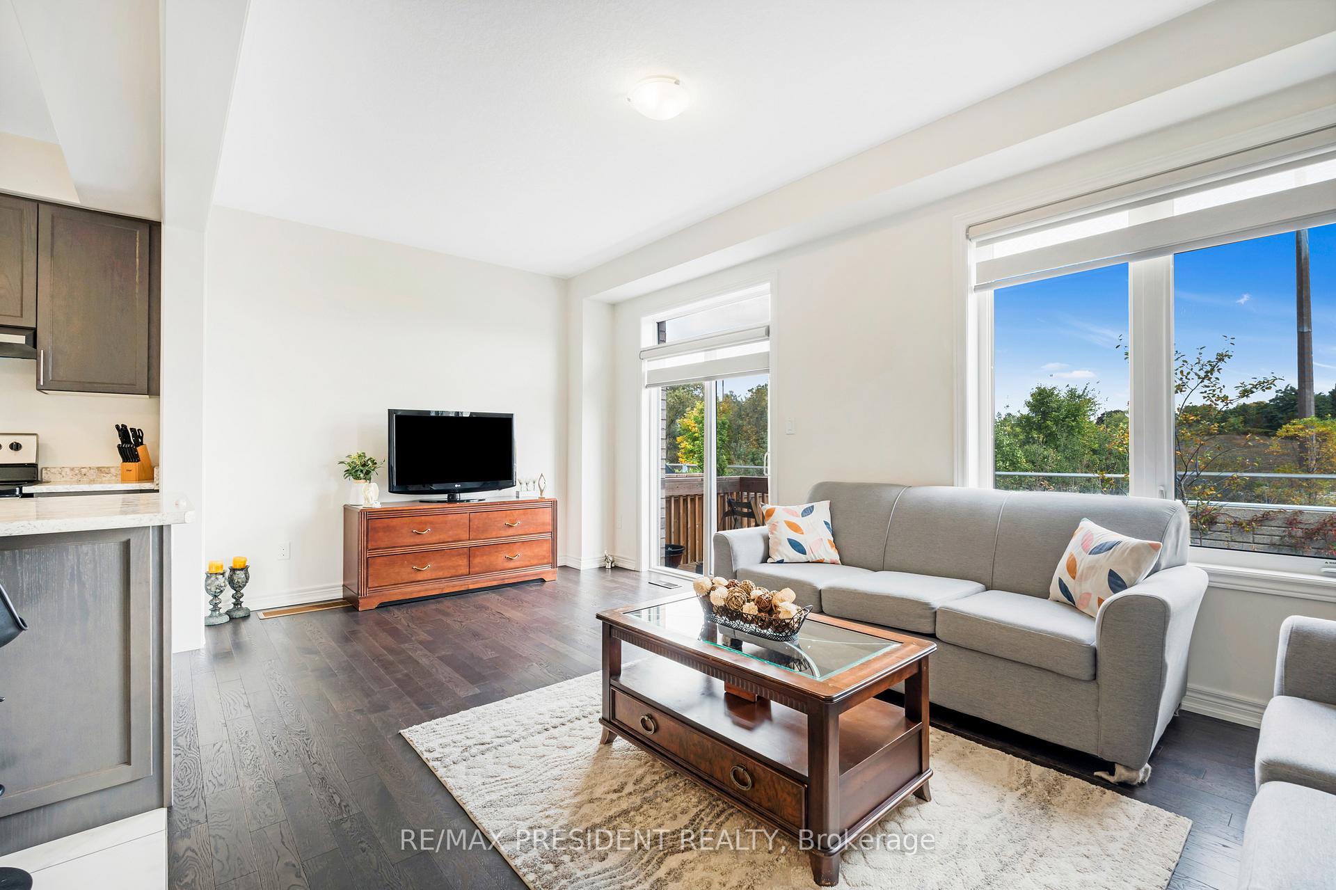 Photo 10 of Unit 38, 166 Deerpath Drive, Guelph, Willow West/Sugarbush/West Acres — HOMEH