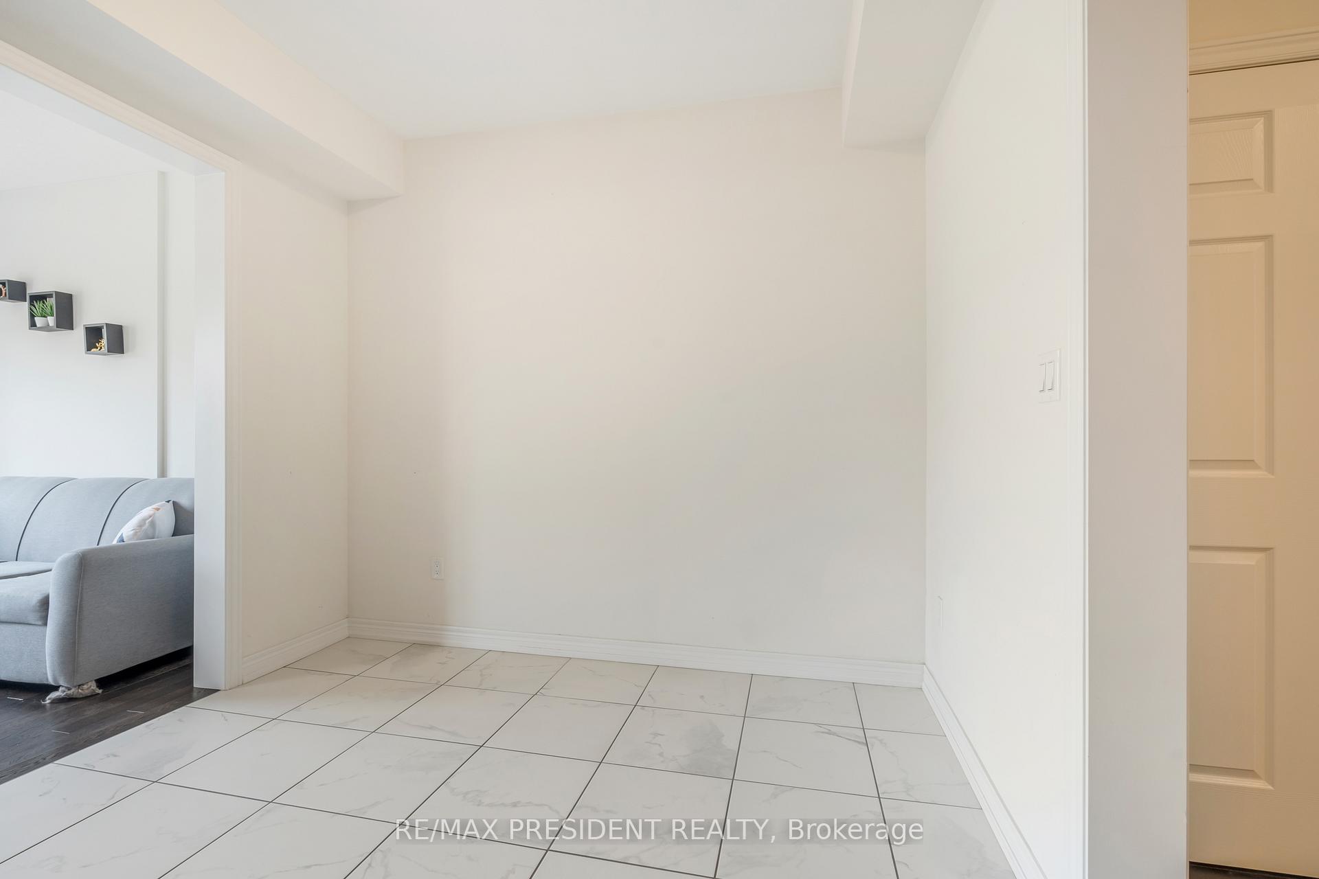Photo 18 of Unit 38, 166 Deerpath Drive, Guelph, Willow West/Sugarbush/West Acres — HOMEH