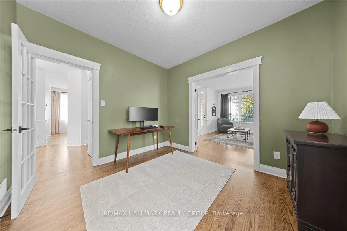 Photo 8 of 5849 Gladewoods Place, Ottawa, Chapel Hill South - Orleans Village — HOMEH