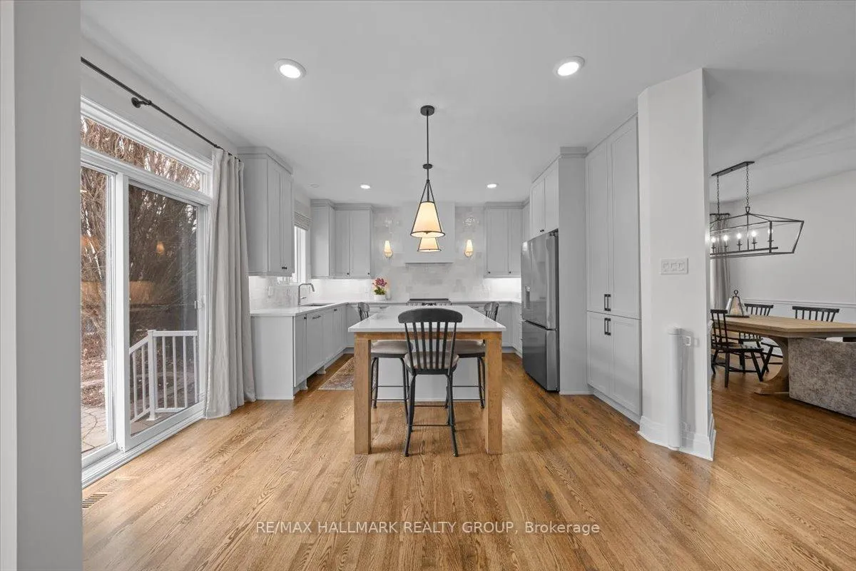 Photo 11 of 5849 Gladewoods Place, Ottawa, Chapel Hill South - Orleans Village — HOMEH