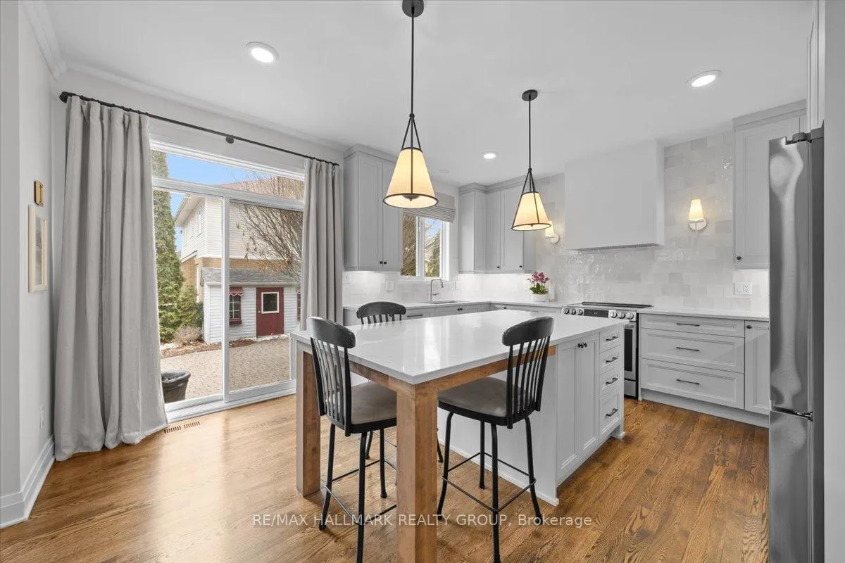 Photo 12 of 5849 Gladewoods Place, Ottawa, Chapel Hill South - Orleans Village — HOMEH