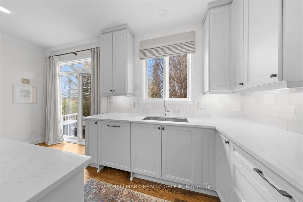 Photo 14 of 5849 Gladewoods Place, Ottawa, Chapel Hill South - Orleans Village — HOMEH