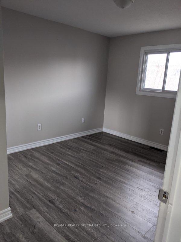 Photo 5 of 138 Muirland Crescent, Brampton, Northwood Park — HOMEH