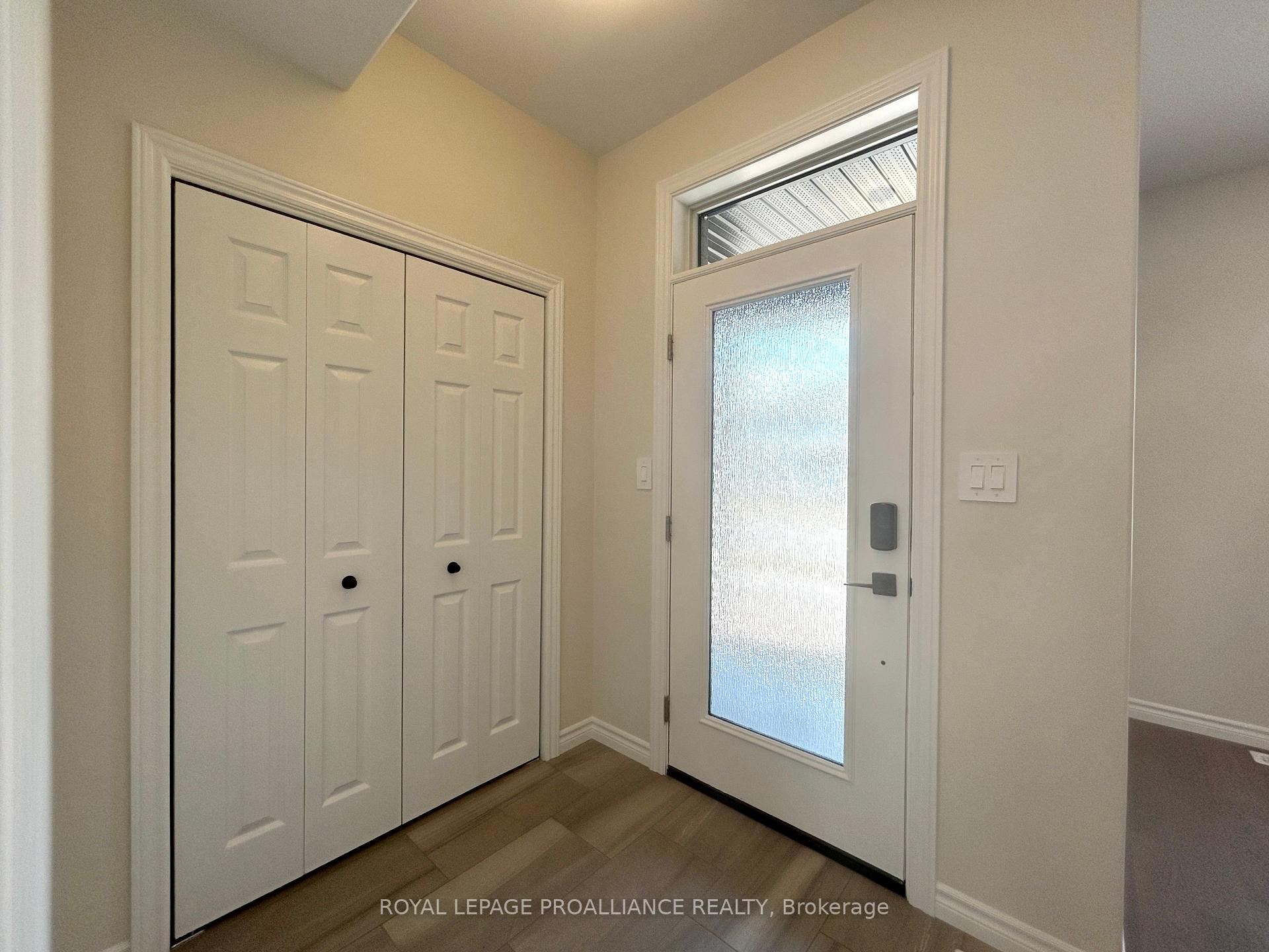 Photo 2 of 16 Riverstone Way, Belleville, Thurlow Ward — HOMEH