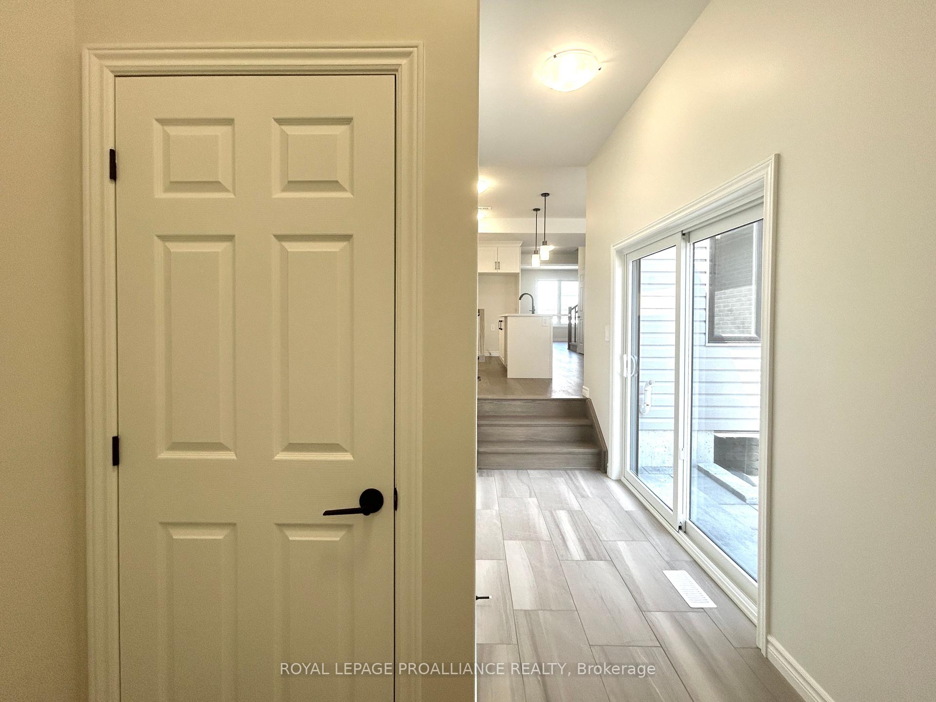 Photo 14 of 16 Riverstone Way, Belleville, Thurlow Ward — HOMEH