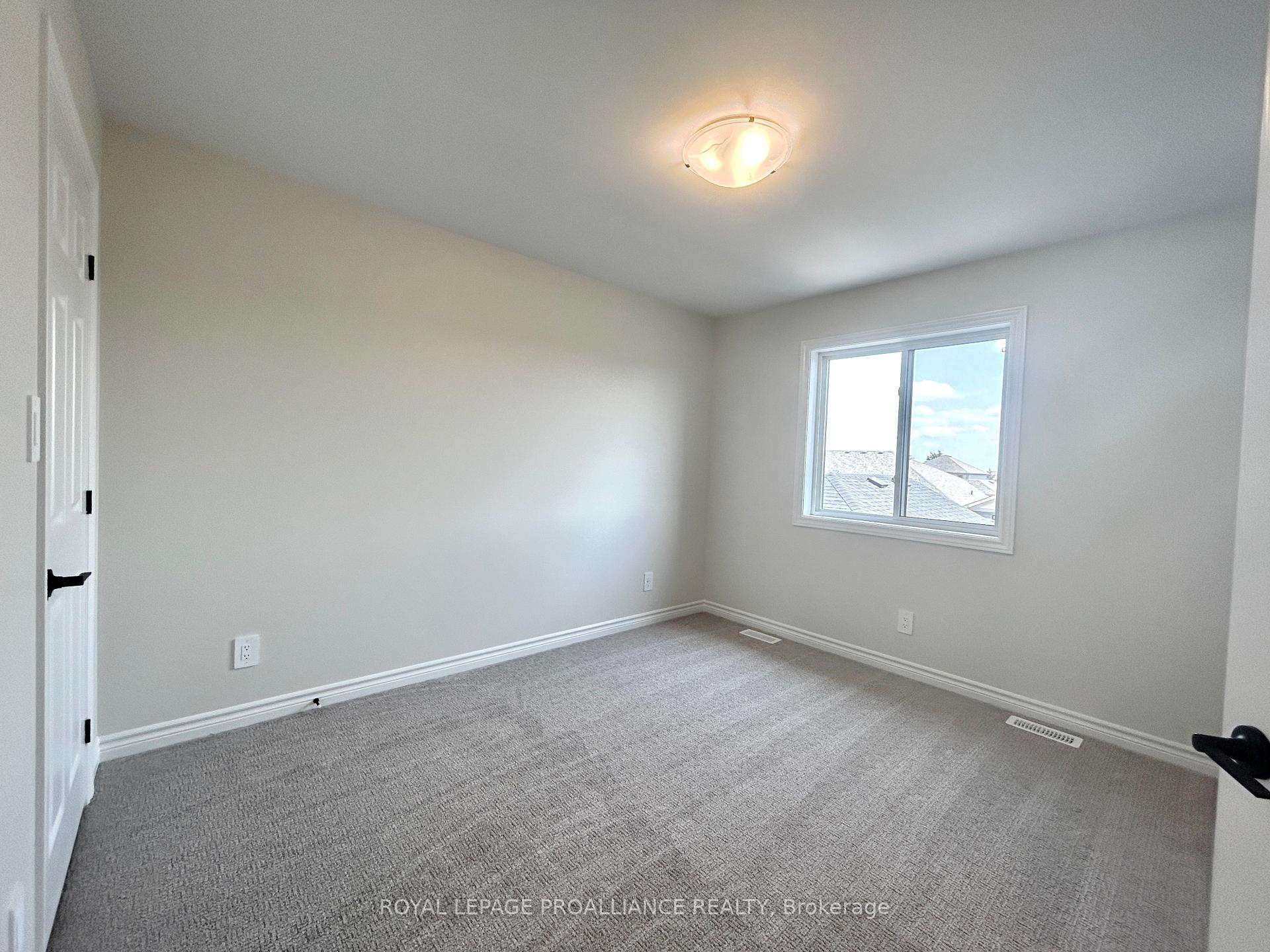 Photo 22 of 16 Riverstone Way, Belleville, Thurlow Ward — HOMEH