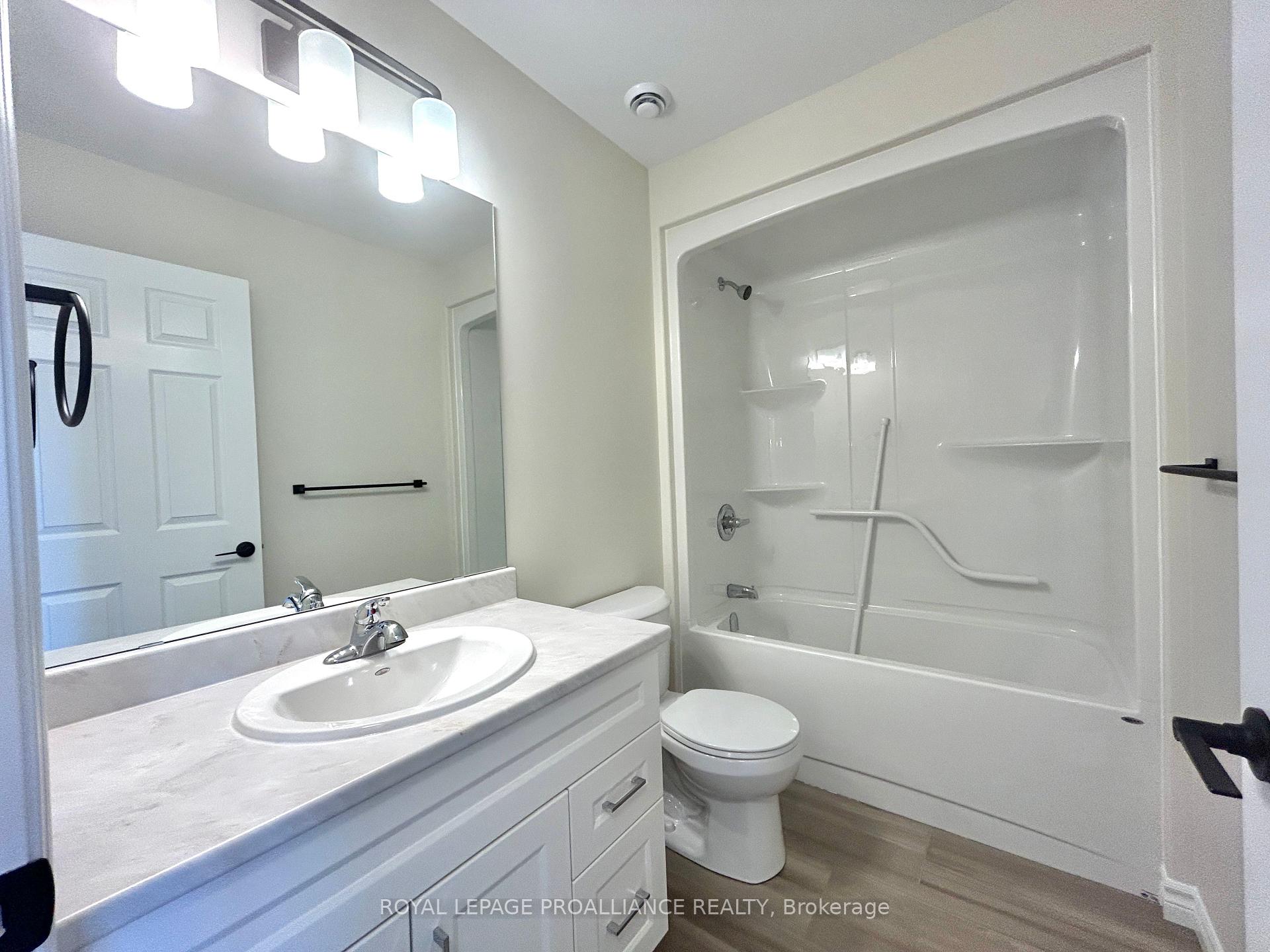 Photo 16 of 16 Riverstone Way, Belleville, Thurlow Ward — HOMEH