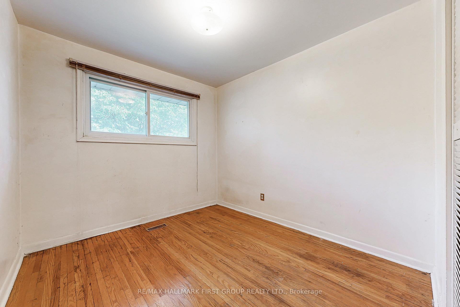 Photo 14 of 14 Heatherwood Road, Ajax, South East — HOMEH