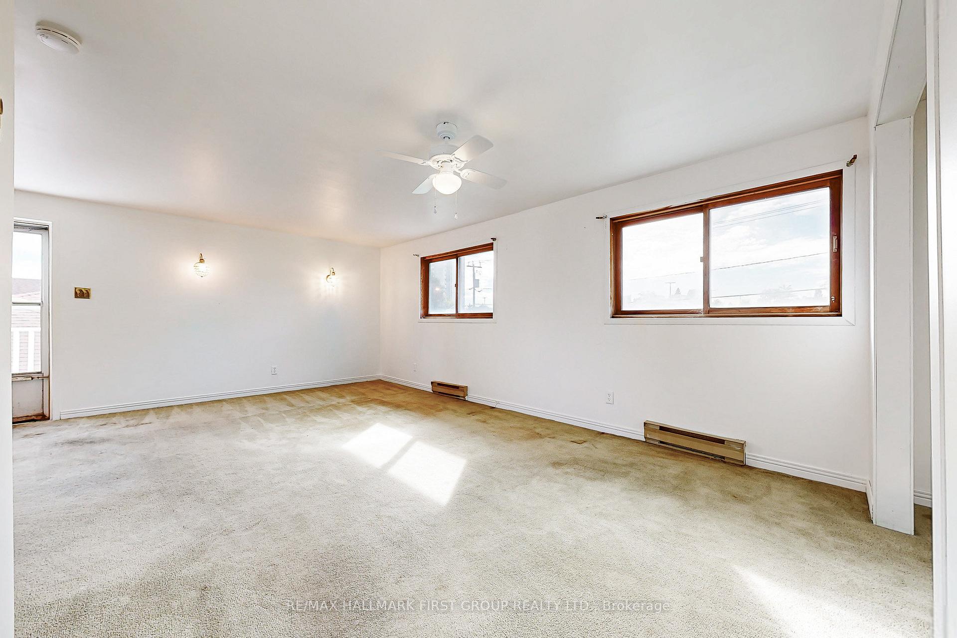 Photo 23 of 14 Heatherwood Road, Ajax, South East — HOMEH