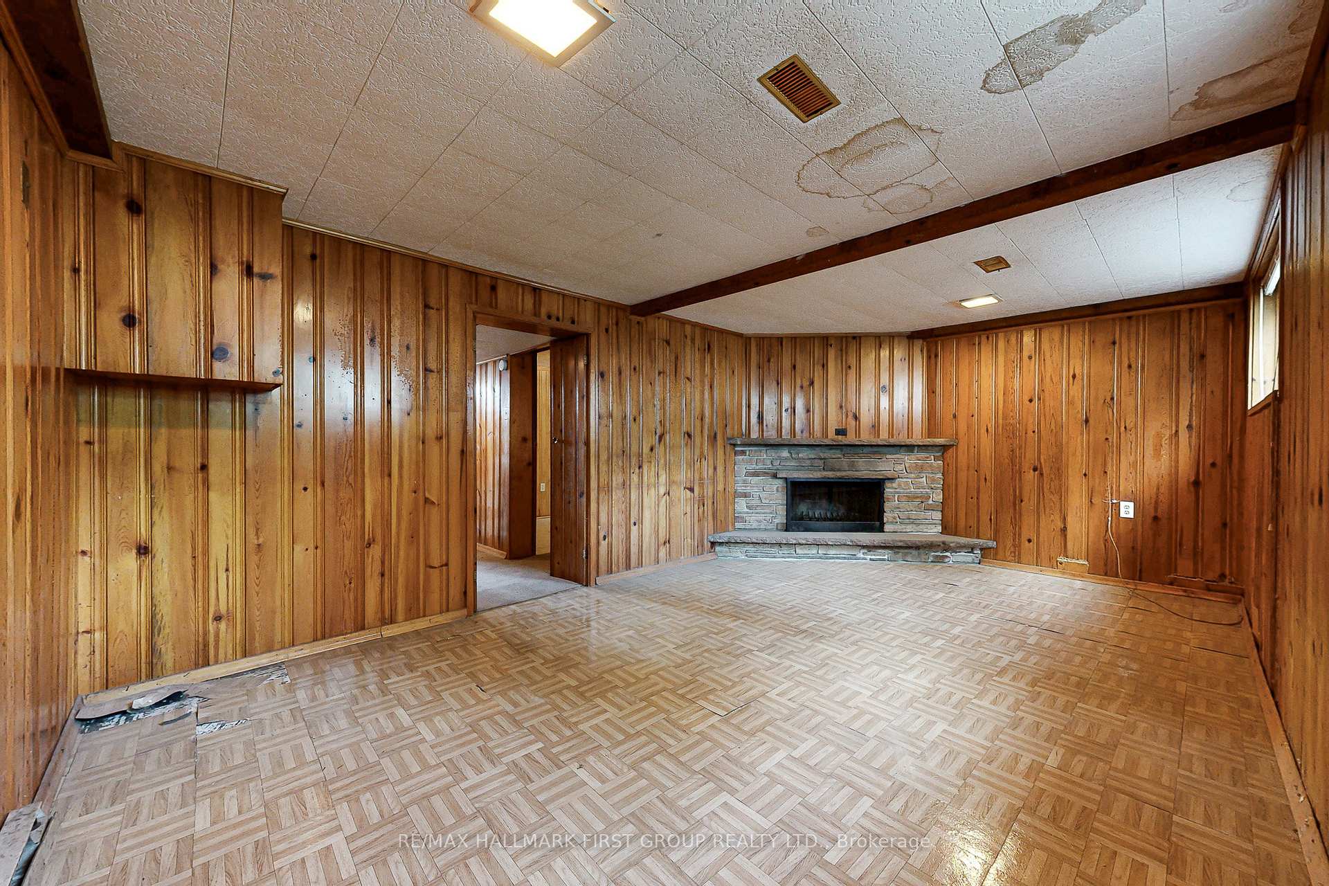 Photo 26 of 14 Heatherwood Road, Ajax, South East — HOMEH