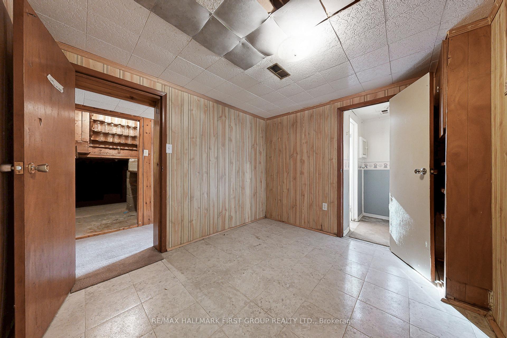 Photo 37 of 14 Heatherwood Road, Ajax, South East — HOMEH