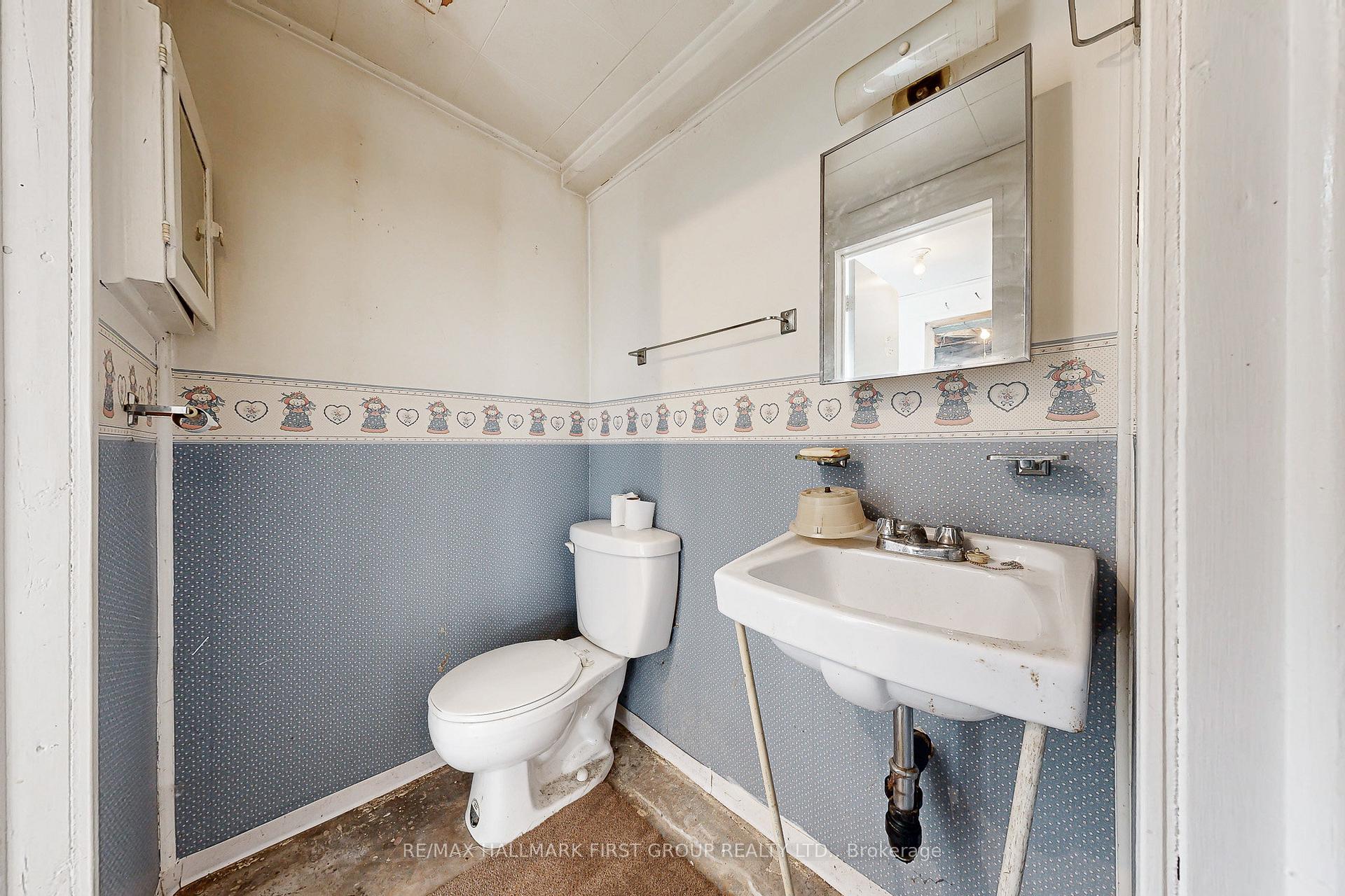 Photo 44 of 14 Heatherwood Road, Ajax, South East — HOMEH