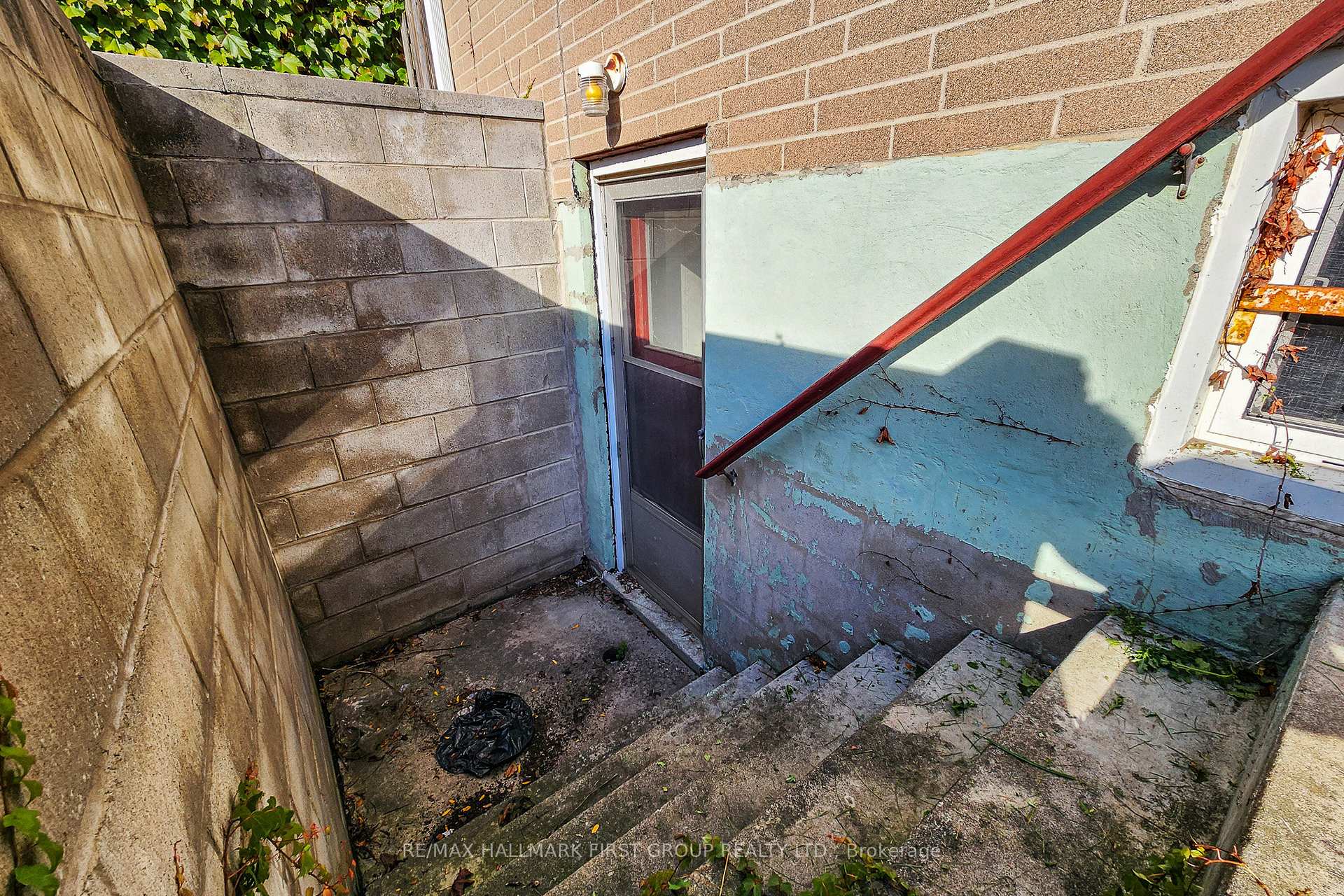 Photo 40 of 14 Heatherwood Road, Ajax, South East — HOMEH