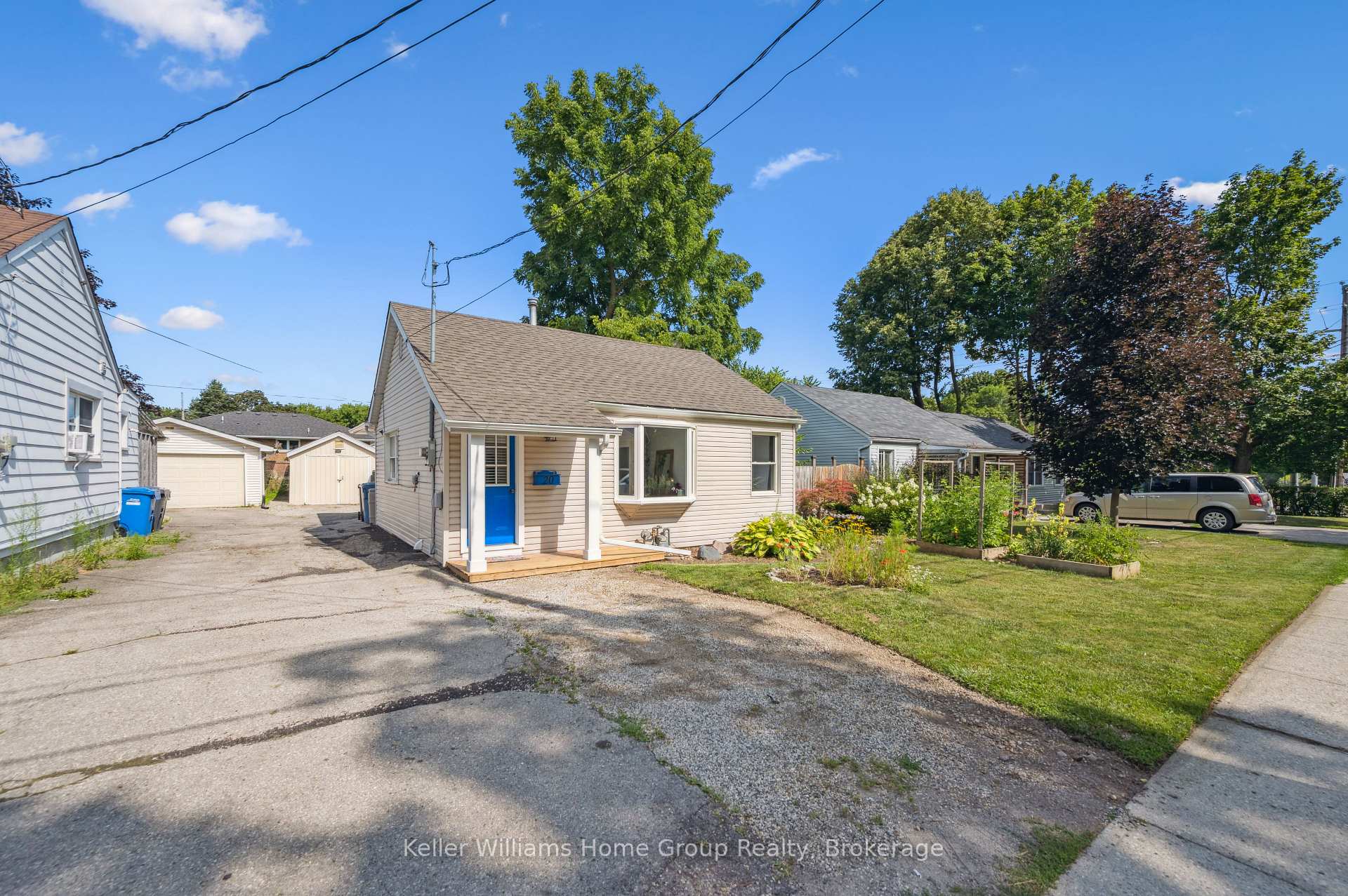 Photo 11 of 20 Cassino Avenue, Guelph, St. George's — HOMEH