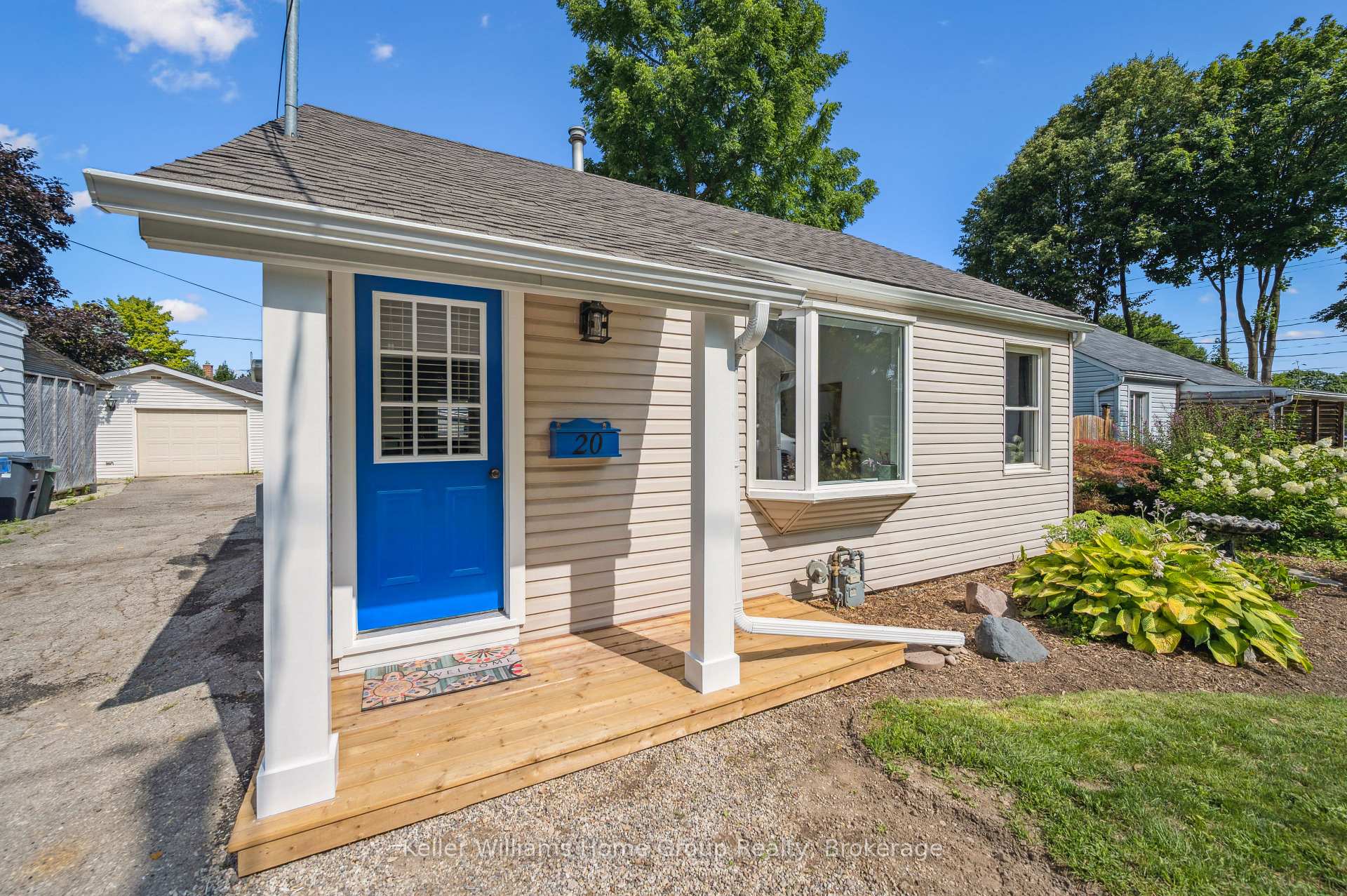 Photo 13 of 20 Cassino Avenue, Guelph, St. George's — HOMEH