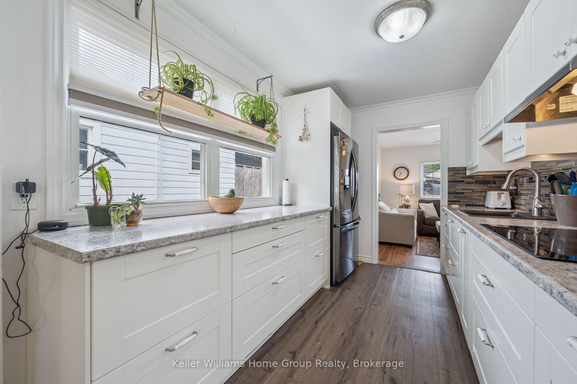 Photo 18 of 20 Cassino Avenue, Guelph, St. George's — HOMEH