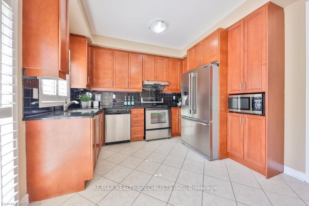 Photo 13 of 225 Andrews Trail, Milton, Clarke — HOMEH